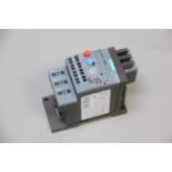 SIEMENS OVERLOAD RELAY