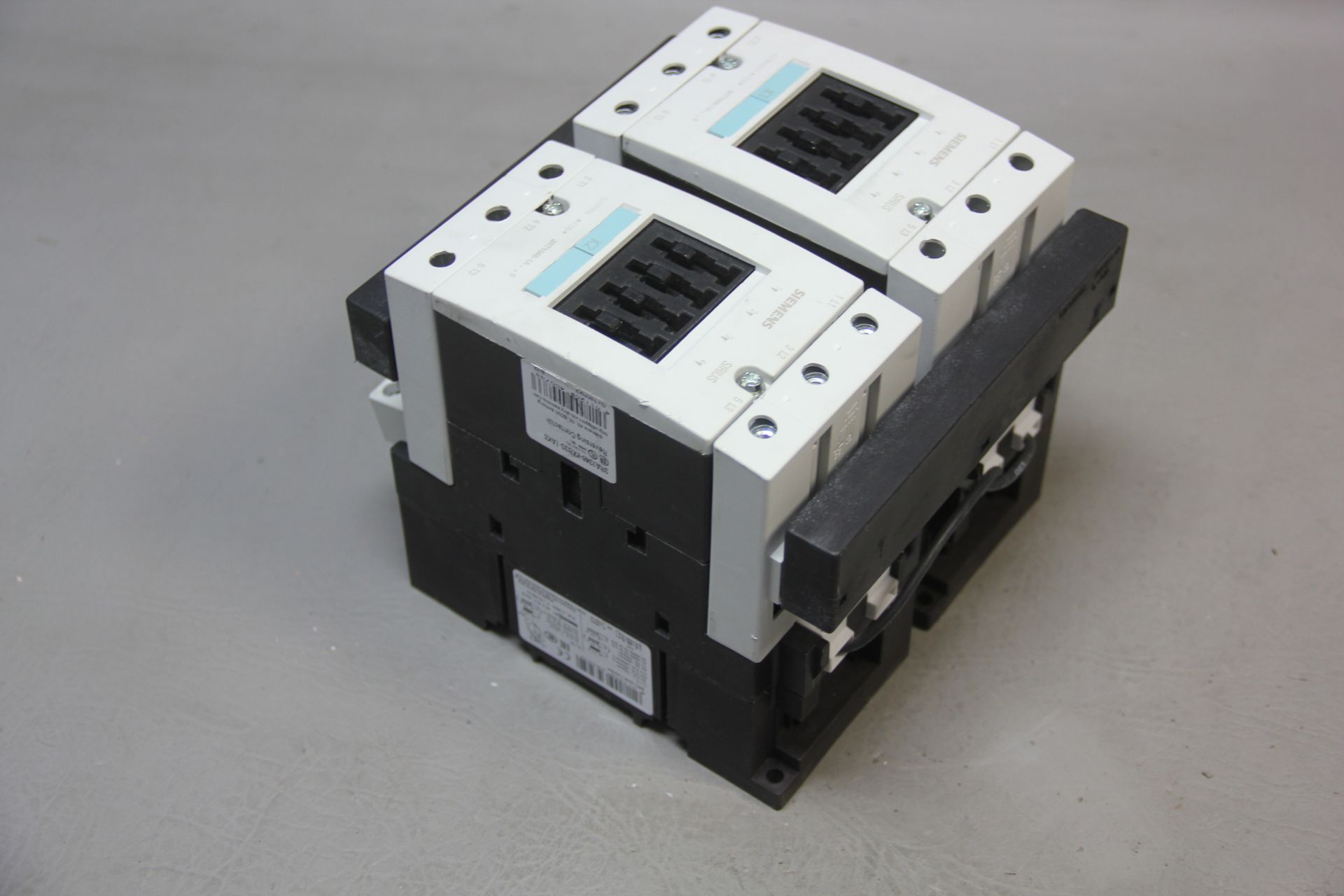 SIEMENS REVERSING CONTACTOR - Image 2 of 6