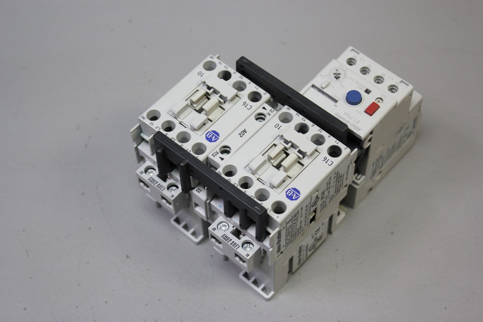 ALLEN BRADLEY REVERSING CONTACTOR WITH OVERLOAD RELAY - Image 2 of 5