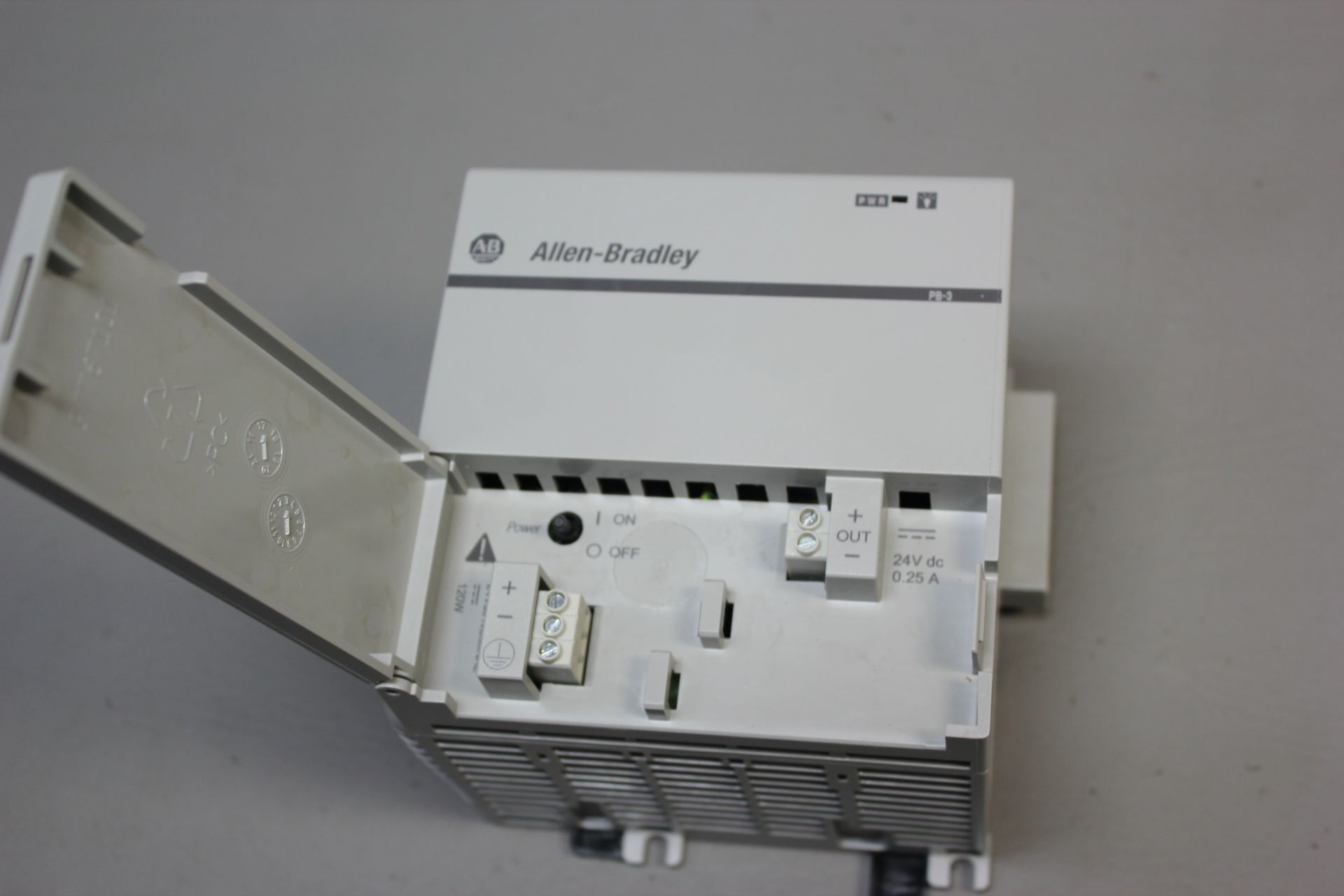 ALLEN BRADLEY COMPACTLOGIX PLC POWER SUPPLY - Image 3 of 4