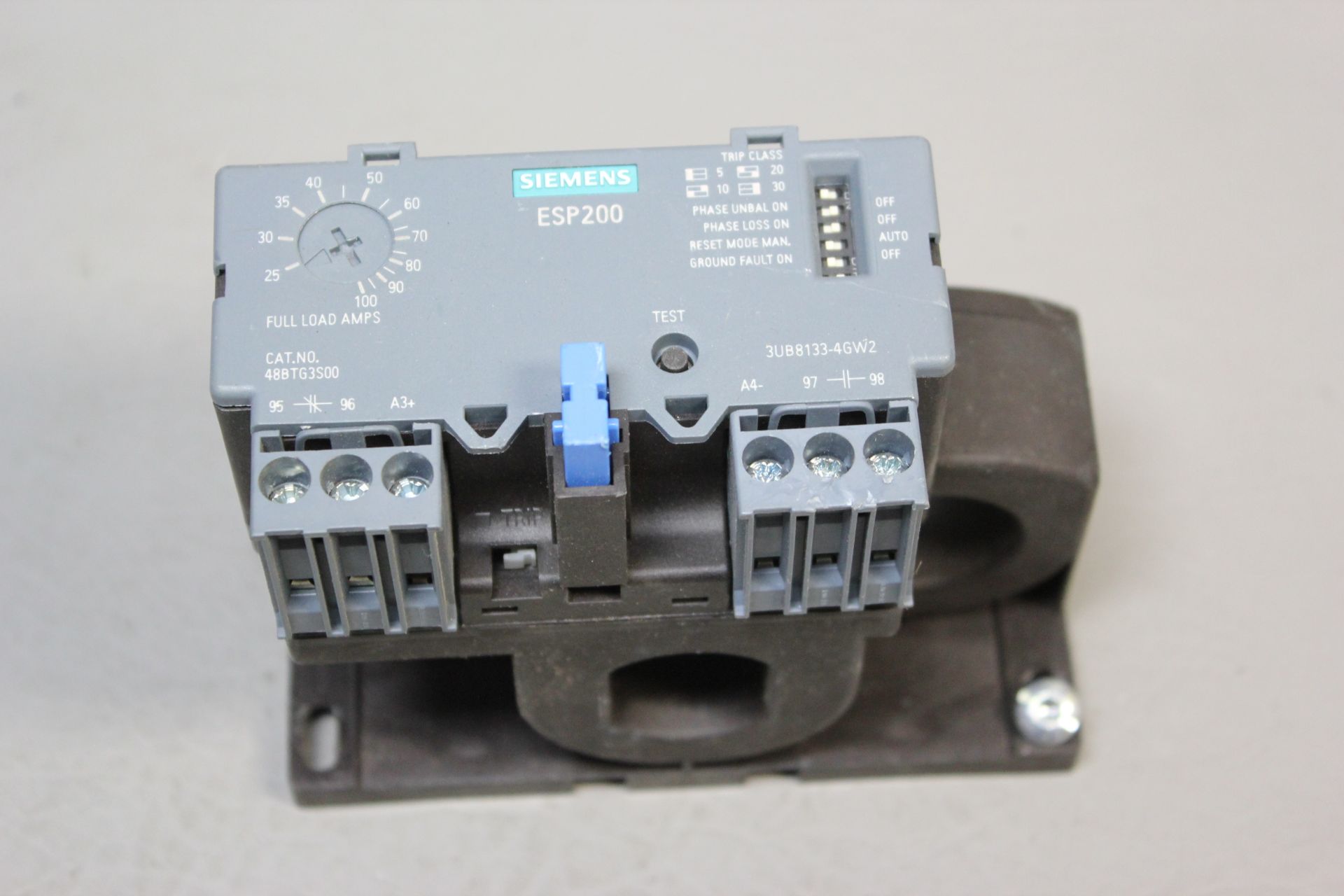 2 SIEMENS SOLID STATE OVERLOAD RELAY