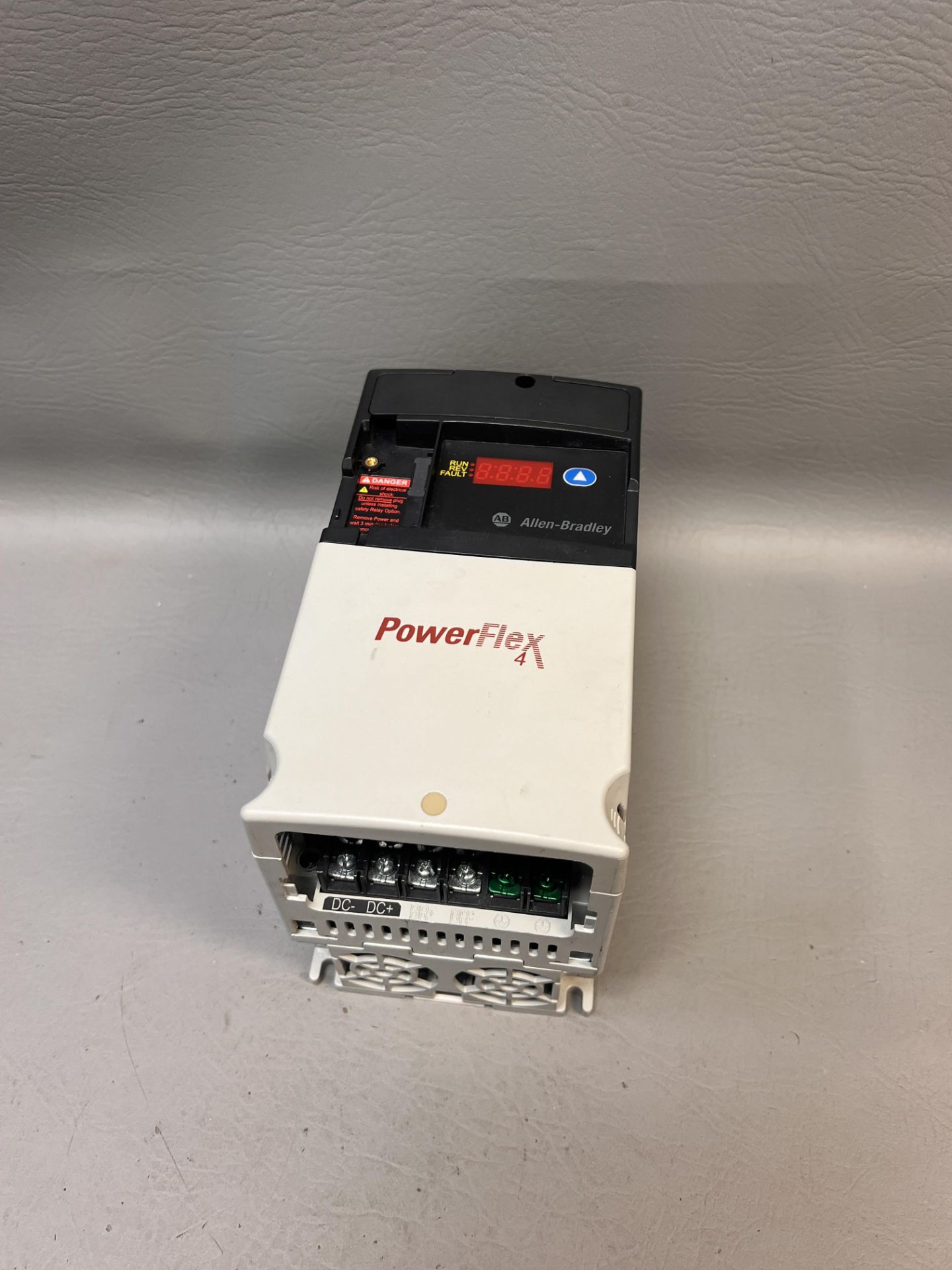 ALLEN BRADLEY POWERFLEX 4 AC DRIVE 5HP