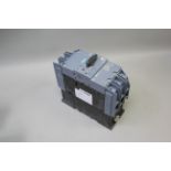 SIEMENS SIRIUS SYSTEM PROTECTION CIRCUIT BREAKER