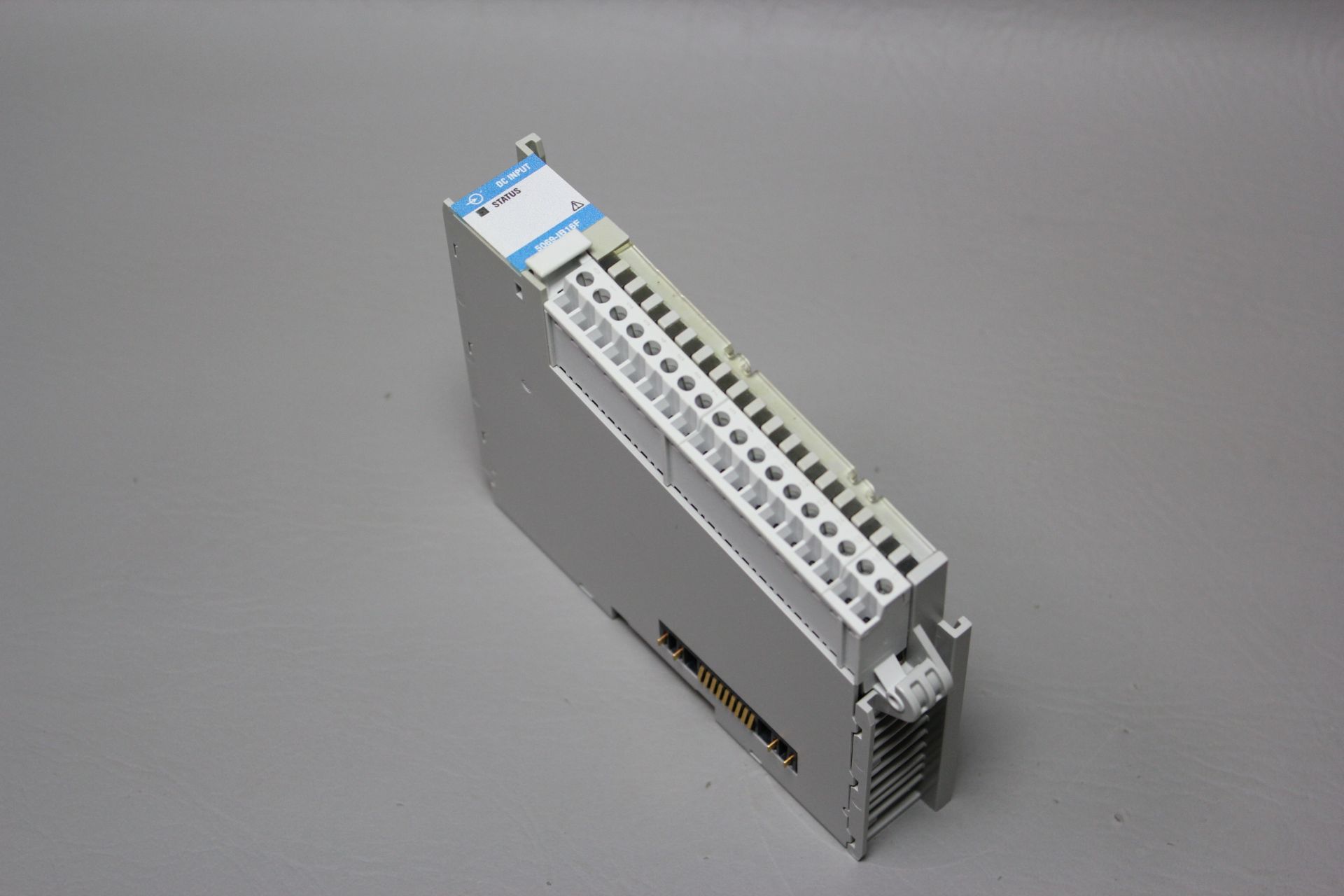 ALLEN BRADLEY COMPACT 5000 FAST INPUT PLC MODULE