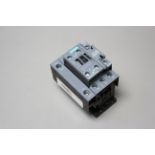 UNUSED SIEMENS LIGHTING CONTACTOR