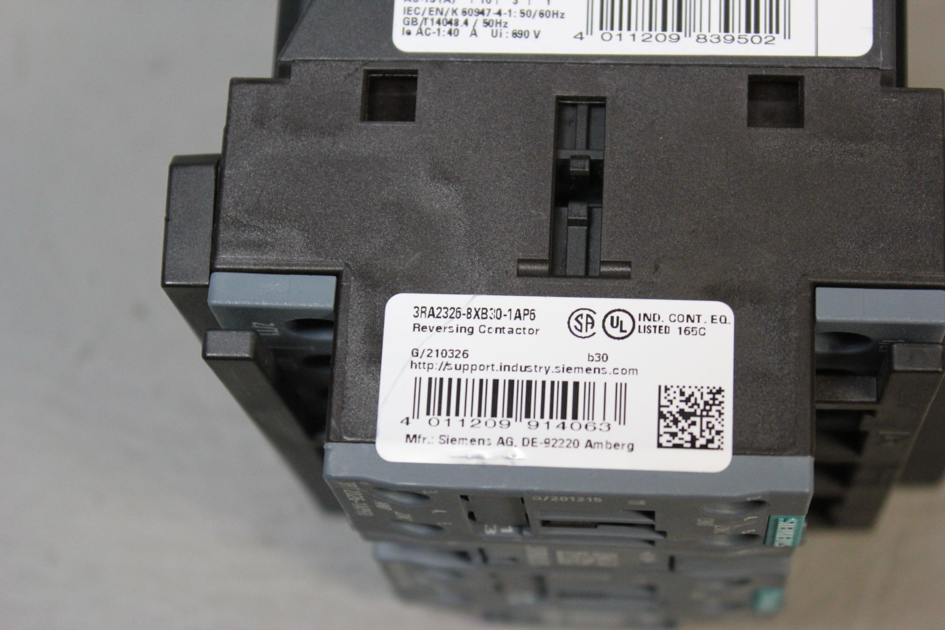 UNUSED SIEMENS REVERSING CONTACTOR - Image 3 of 3