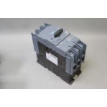 SIEMENS SIRIUS SYSTEM PROTECTION CIRCUIT BREAKER