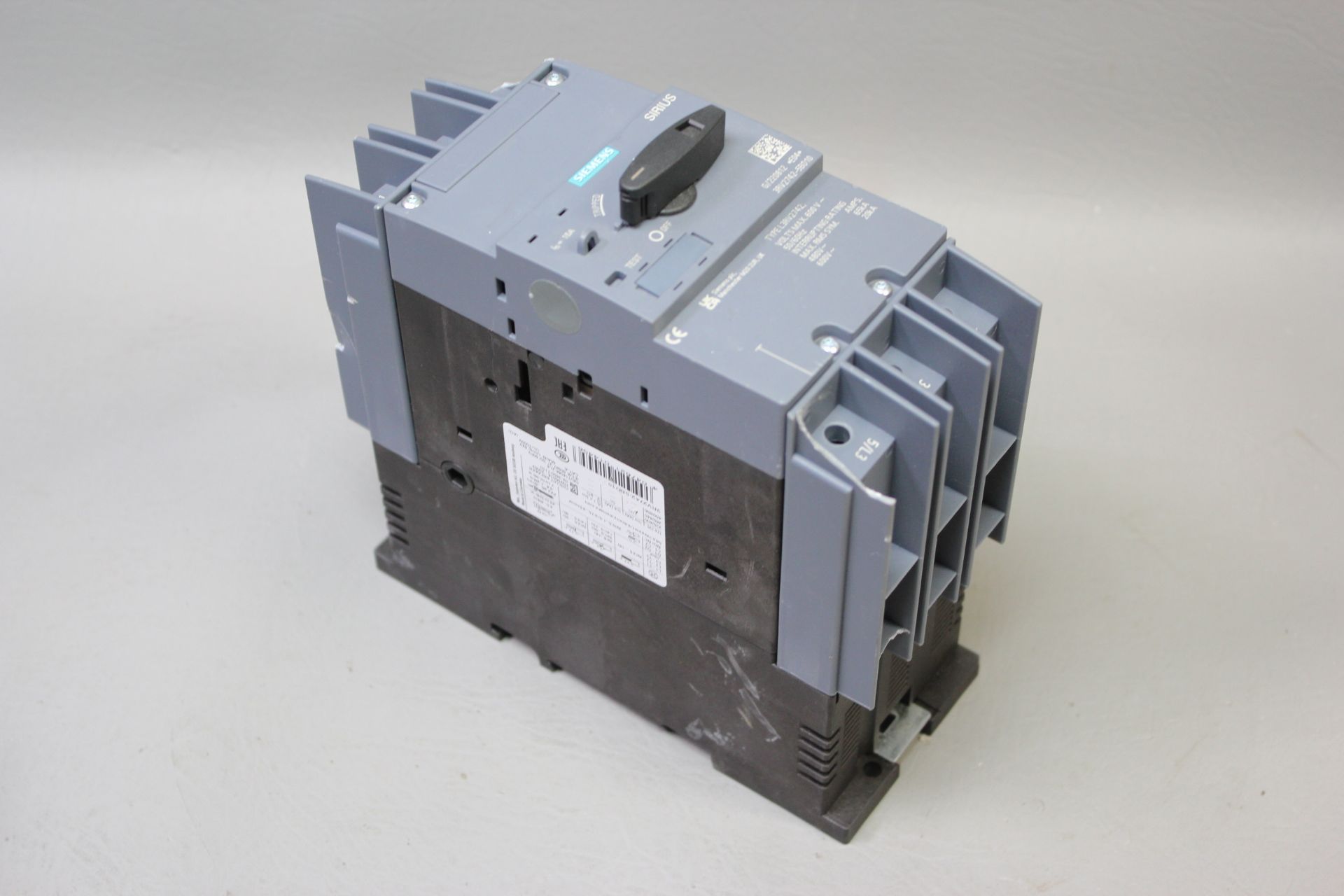 SIEMENS SIRIUS SYSTEM PROTECTION CIRCUIT BREAKER