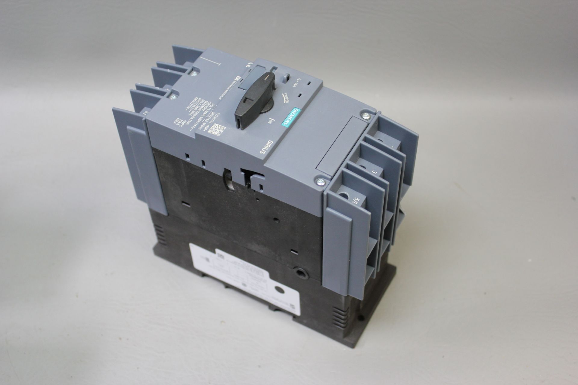 SIEMENS SIRIUS SYSTEM PROTECTION CIRCUIT BREAKER - Image 2 of 4