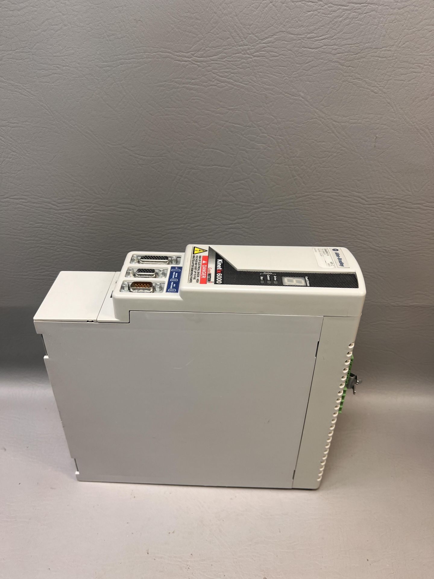 ALLEN BRADLEY KINETIX 6000 SERVO DRIVE