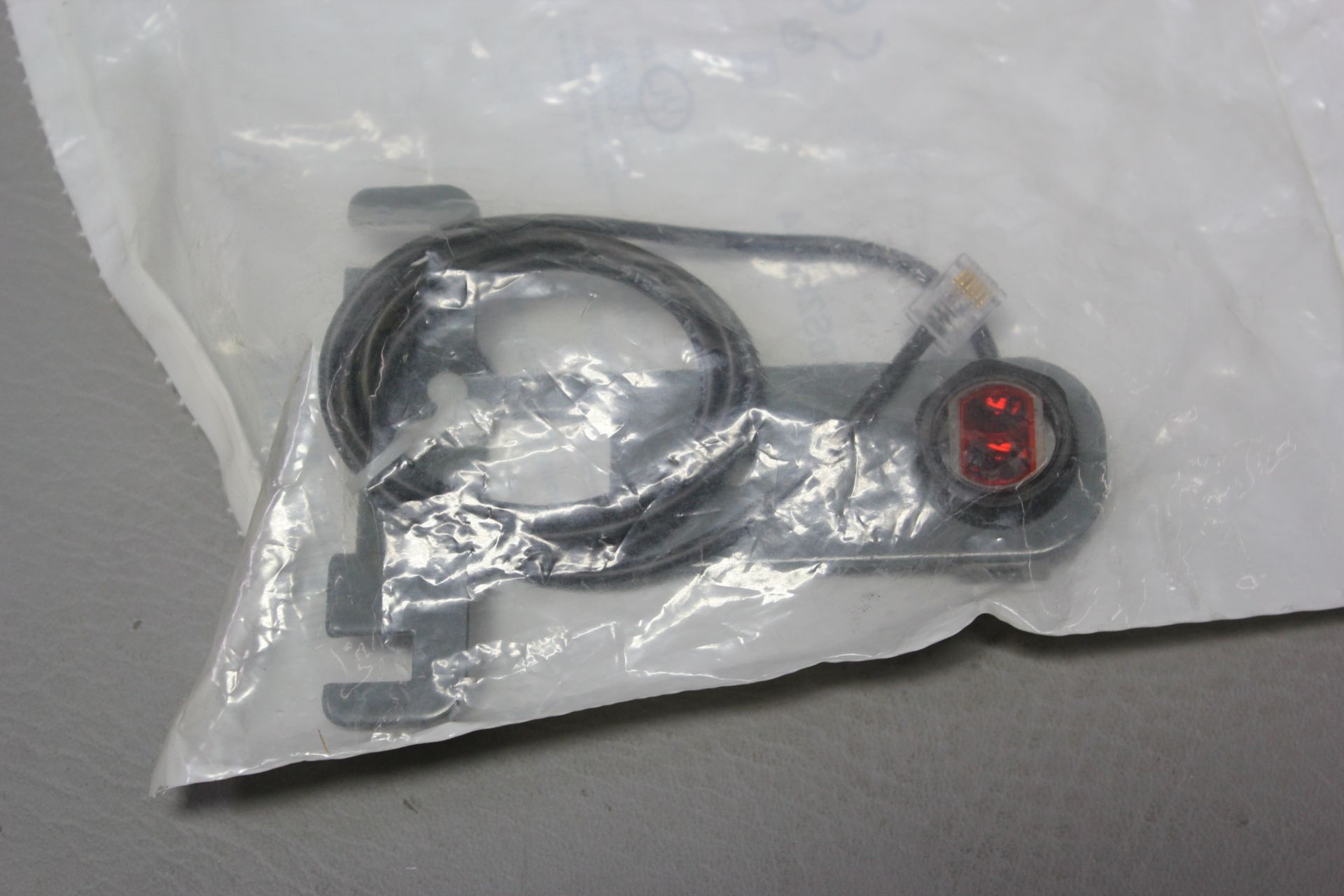 NEW SICK PHOTOELECTRIC SENSOR - Image 2 of 2