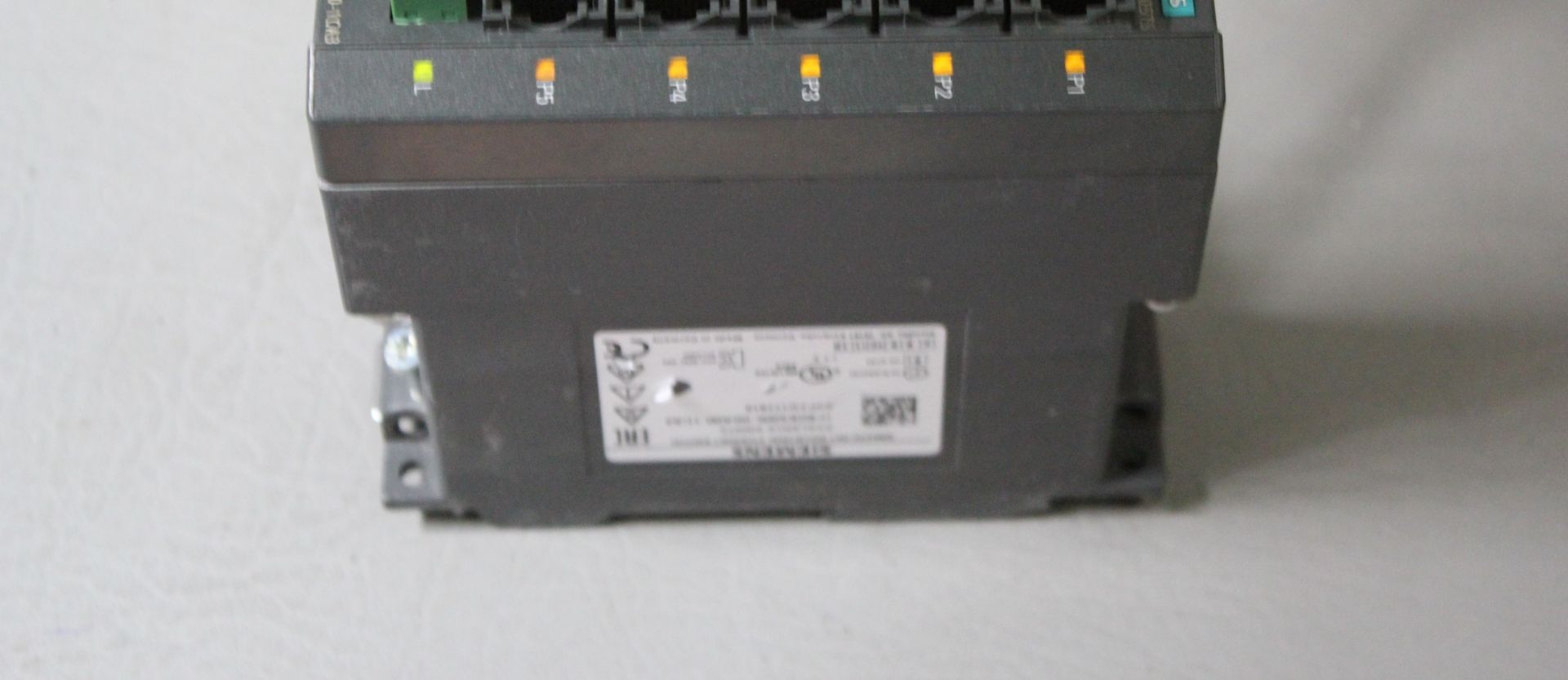 SIEMENS SIMATIC NET INDUSTRIAL ETHERNET SWITCH - Image 6 of 6