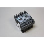 UNUSED SIEMENS REVERSING CONTACTOR