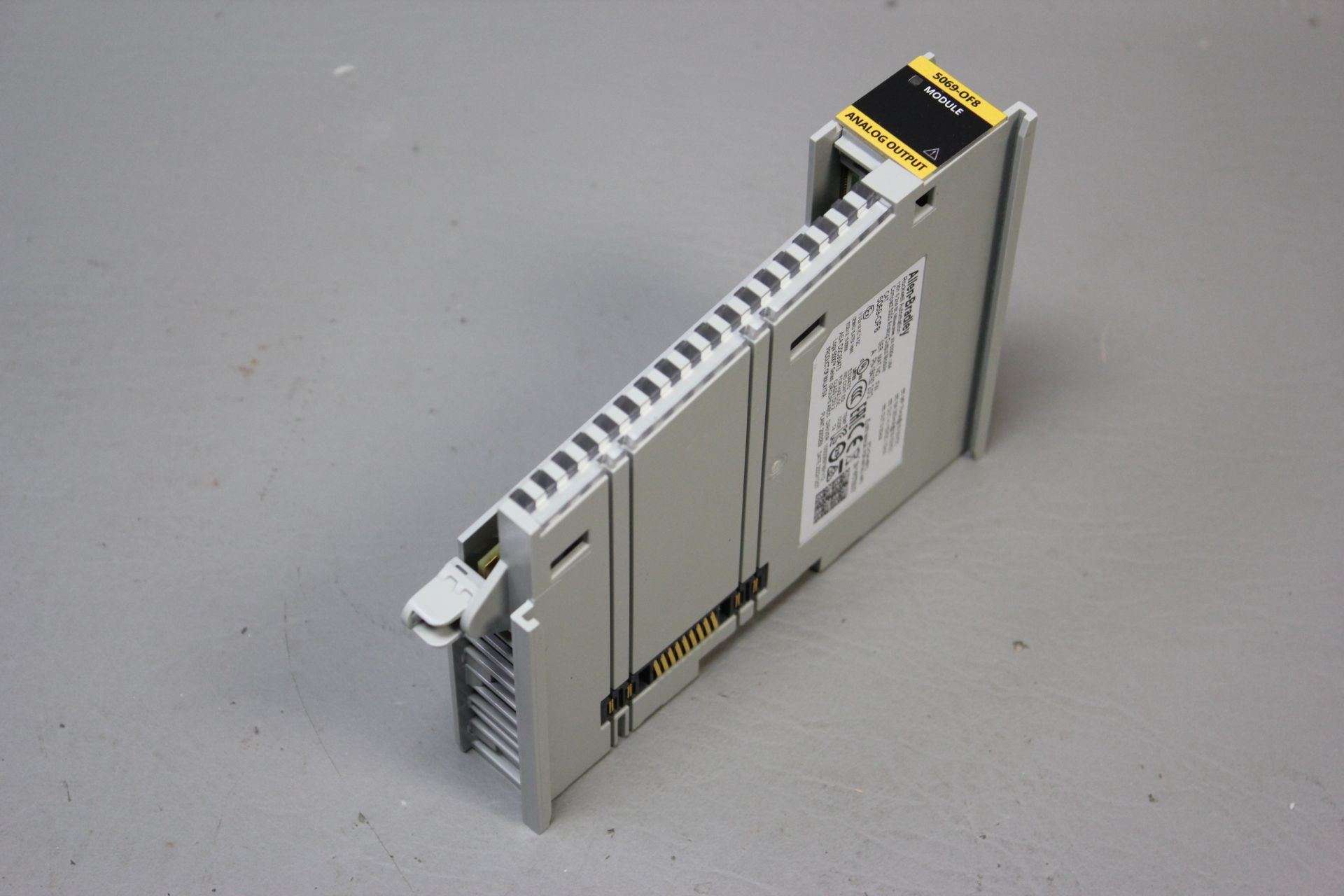 ALLEN BRADLEY COMPACT 5000 PLC MODULE