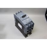 SIEMENS SIRIUS SYSTEM PROTECTION CIRCUIT BREAKER