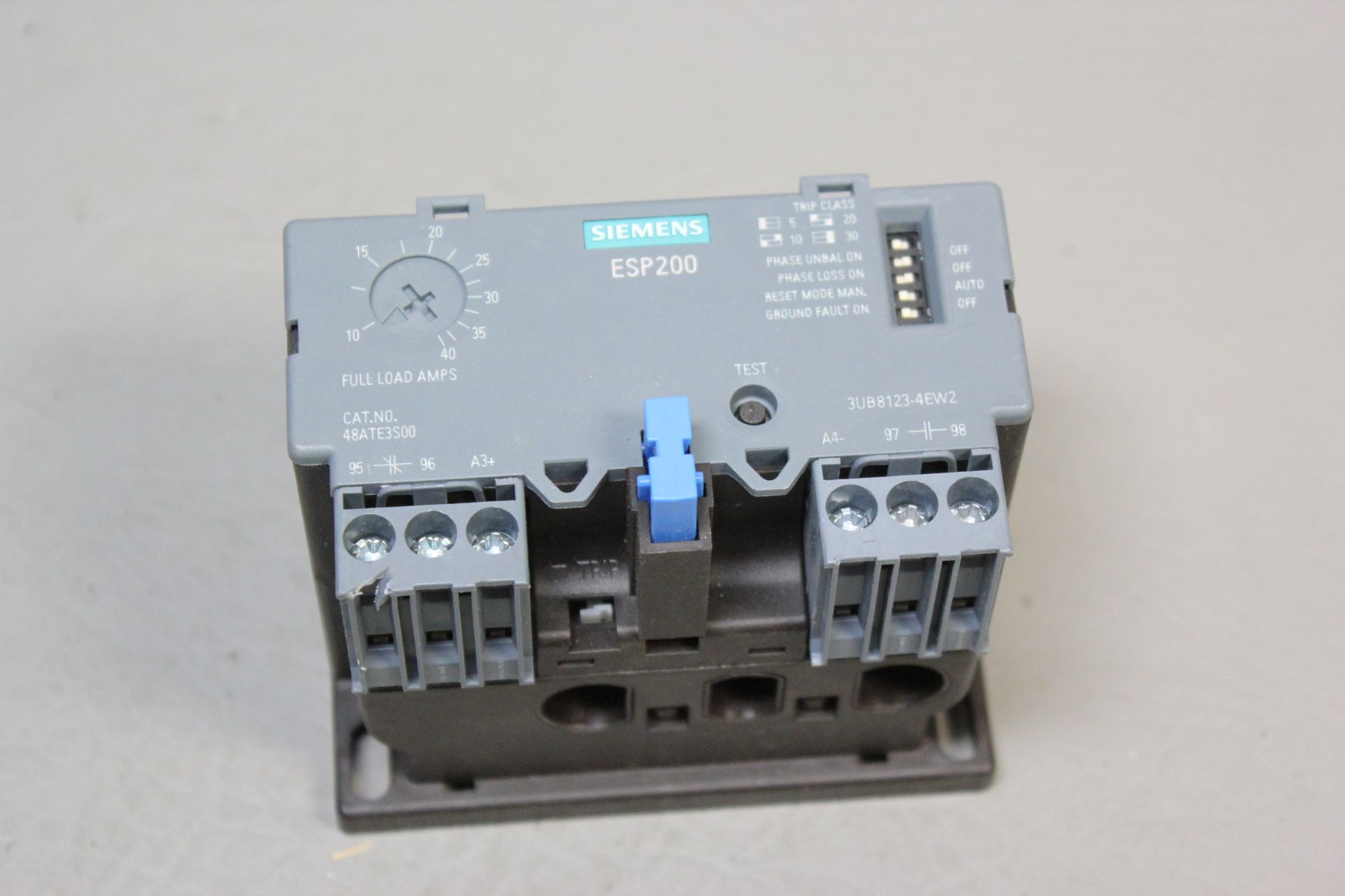 SIEMENS SOLID STATE OVERLOAD RELAY