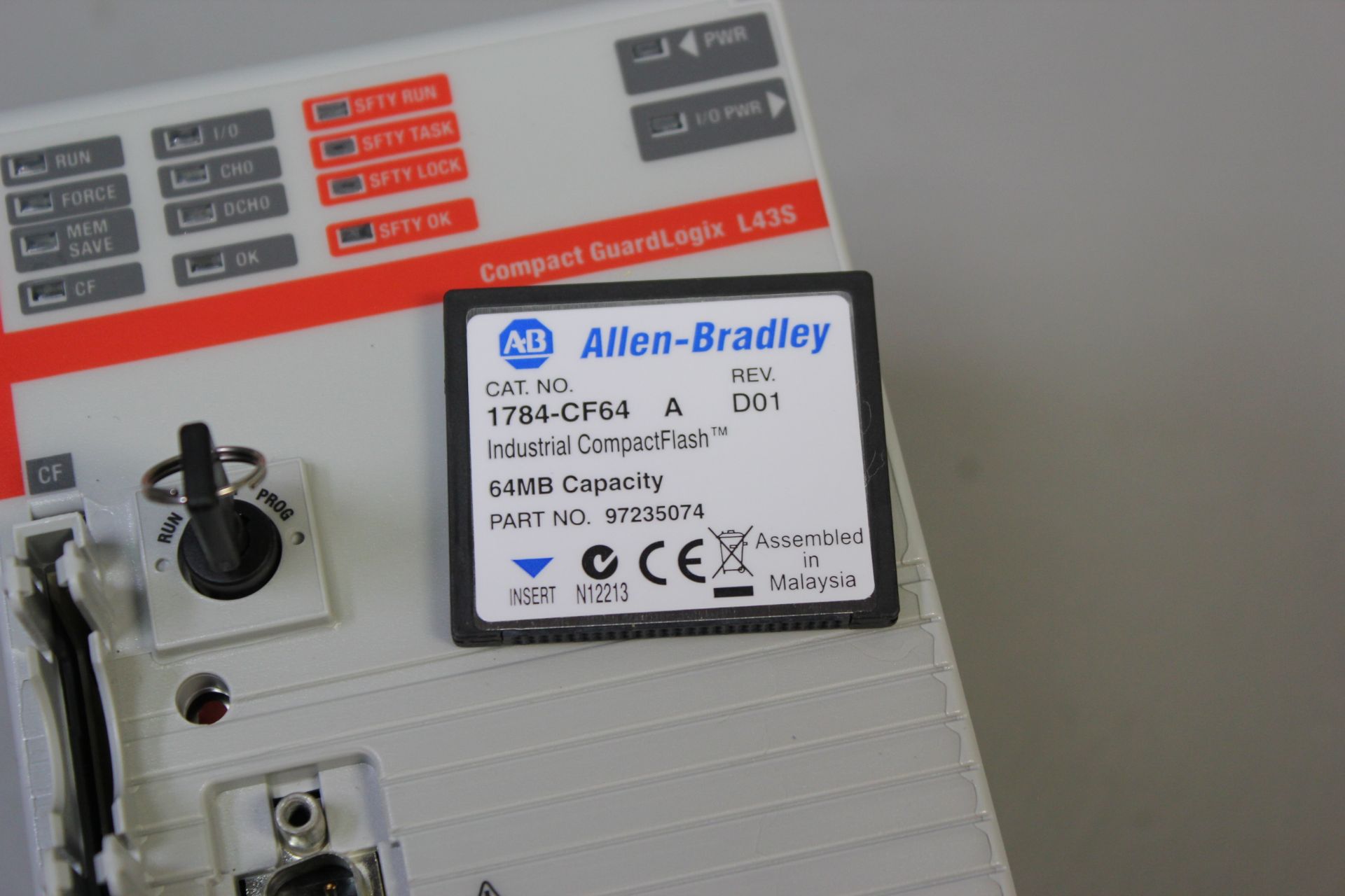 ALLEN BRADLEY COMPACT GUARDLOGIX SAFETY CPU - Image 4 of 7