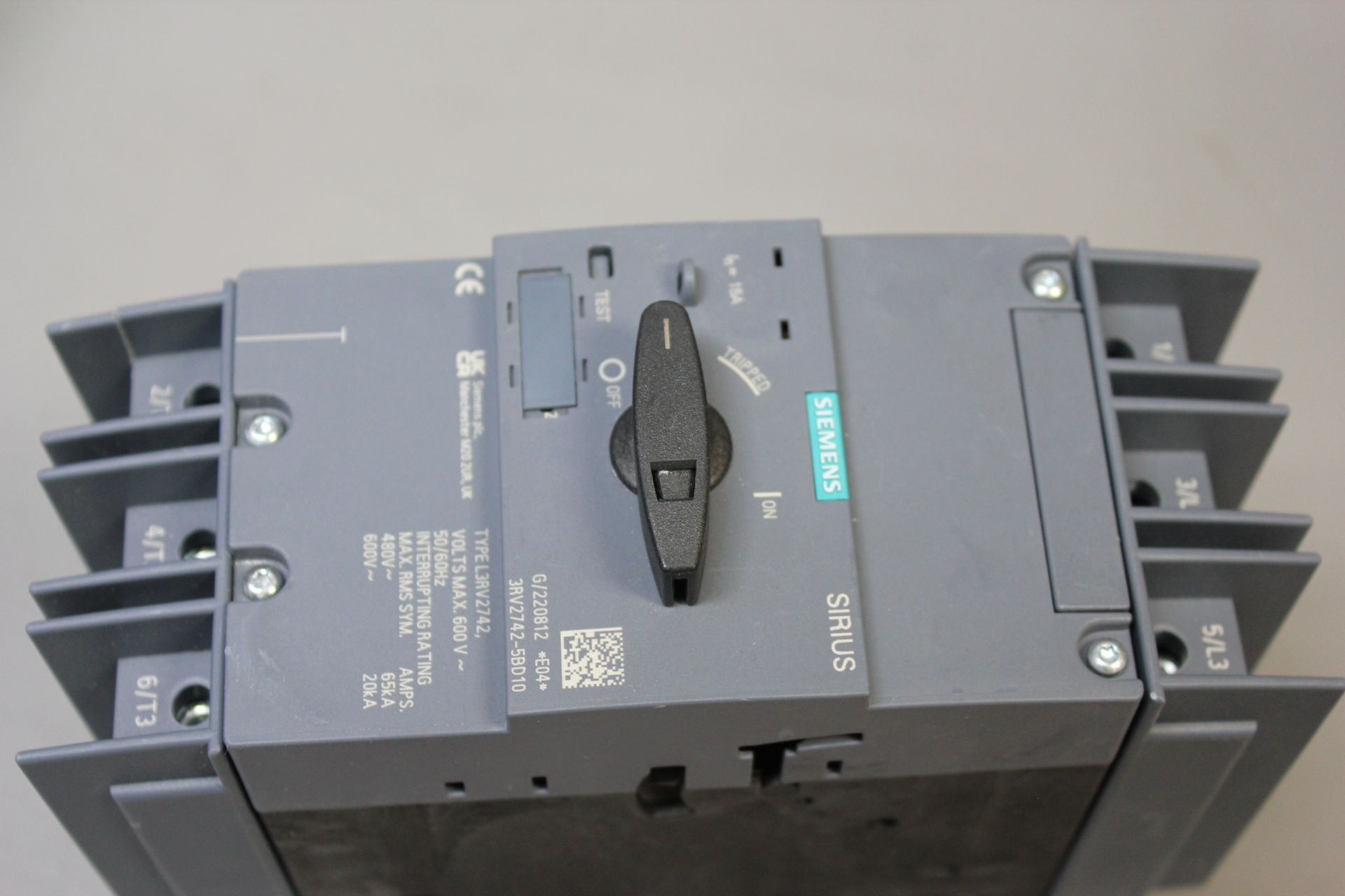 SIEMENS SIRIUS SYSTEM PROTECTION CIRCUIT BREAKER - Image 3 of 4