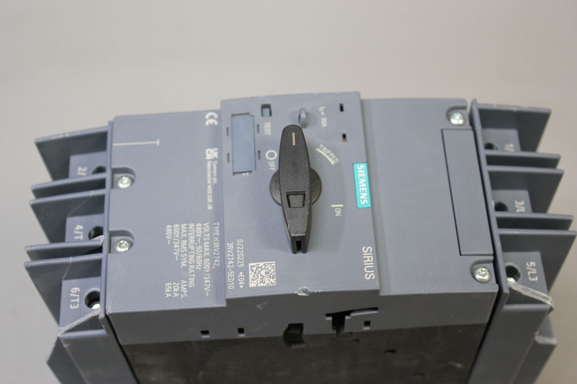 SIEMENS SIRIUS SYSTEM PROTECTION CIRCUIT BREAKER - Image 3 of 4