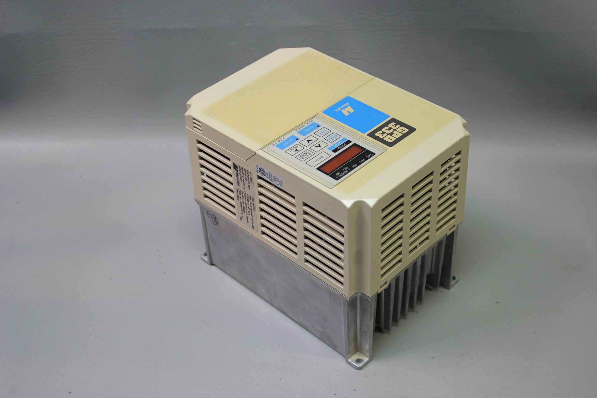 MAGNETEK GPD 333 3HP AC DRIVE - Image 2 of 4