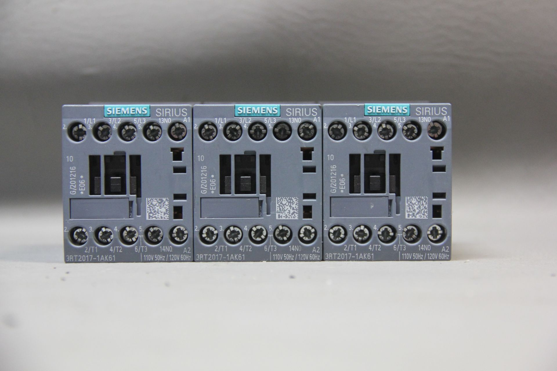 3 UNSUED SIEMENS SIRIUS CONTACTORS - Image 2 of 2