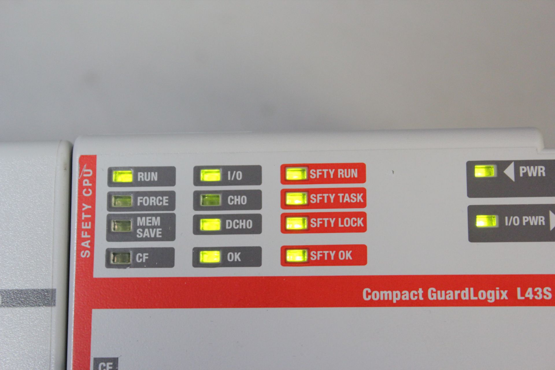 ALLEN BRADLEY GUARDLOGIX SAFETY CPU - Image 6 of 6