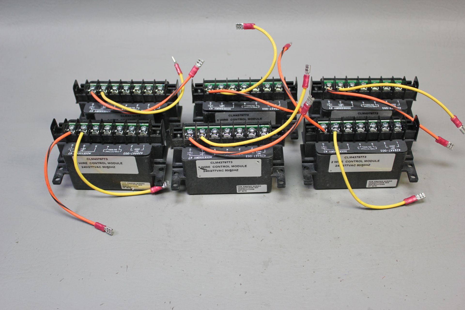 LOT OF 6 SIEMENS 2 WIRE CONTROL MODULES