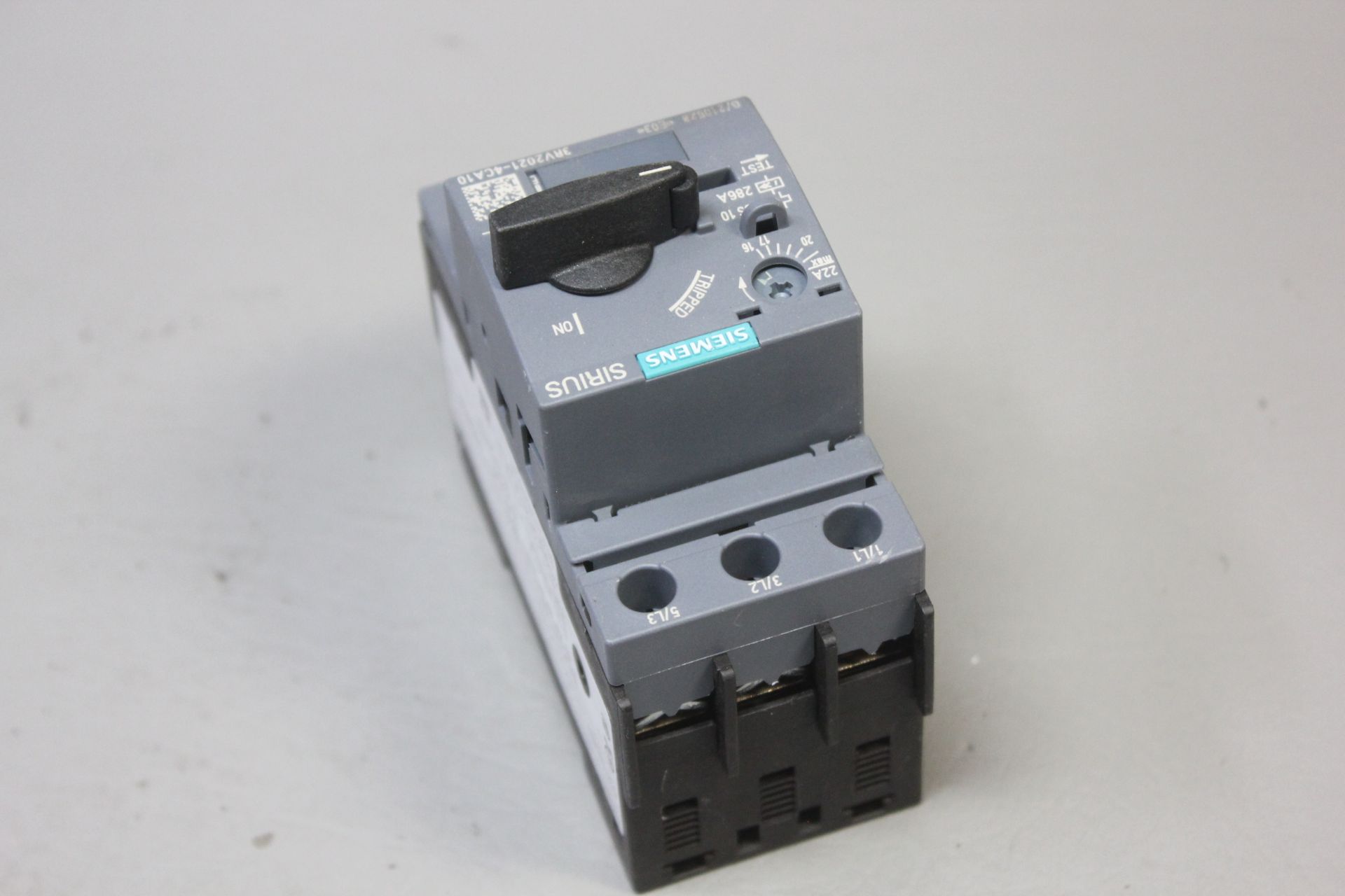 SIEMENS MOTOR PROTECTOR/BREAKER - Image 2 of 3