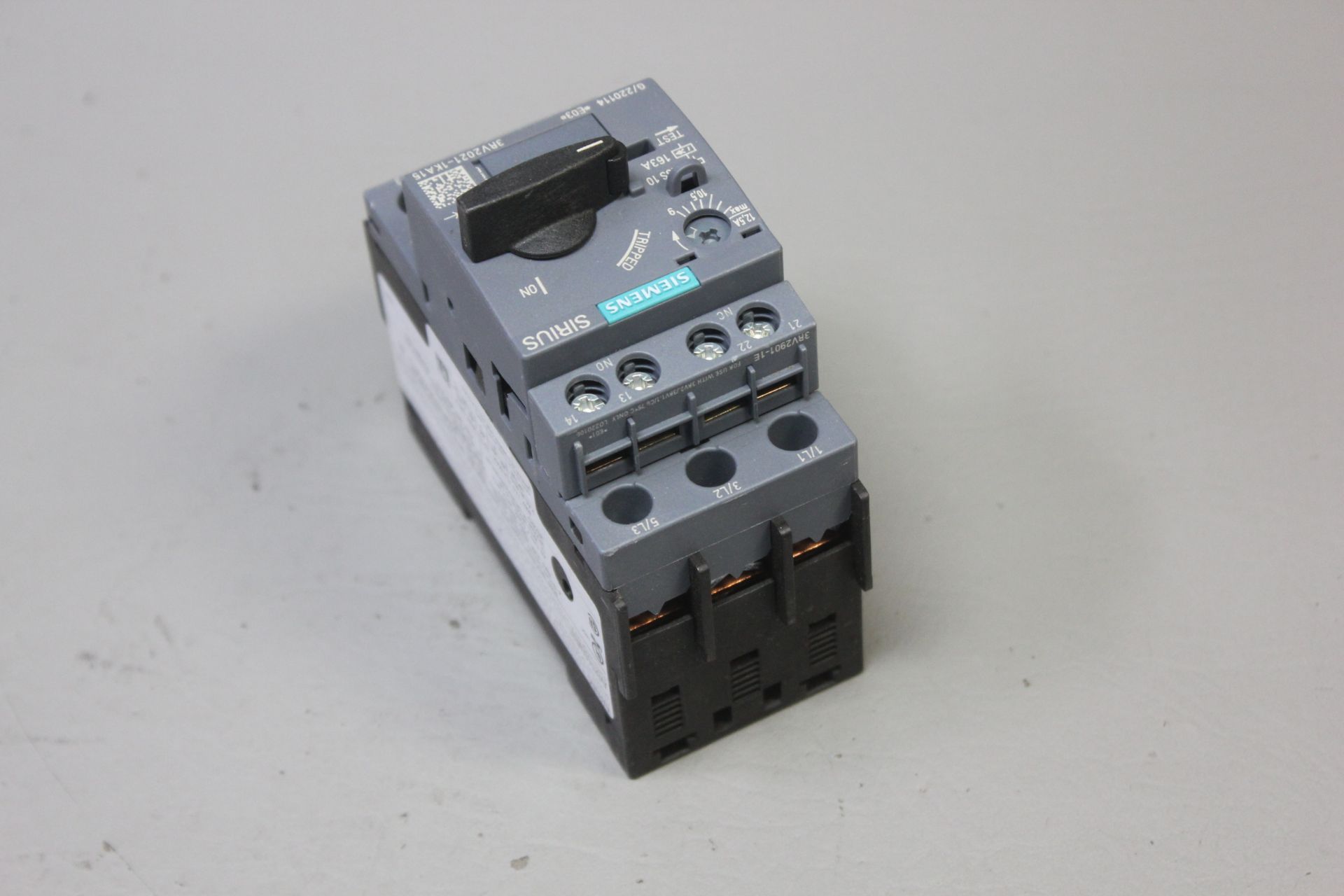 SIEMENS MOTOR PROTECTOR/BREAKER - Image 2 of 3