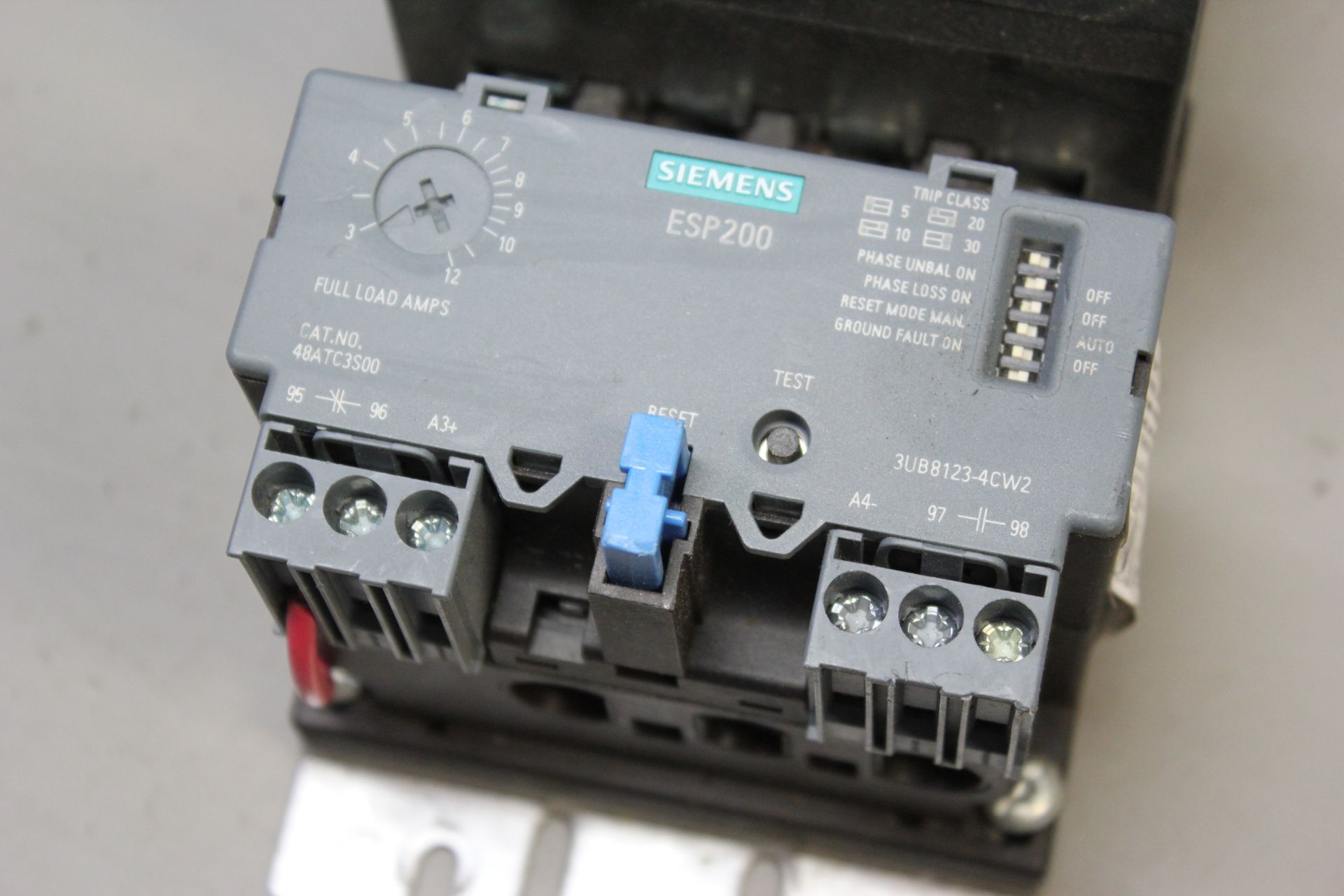 SIEMENS STARTER WITH OVERLOAD RELAY - Image 4 of 4