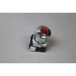 SIEMENS RED MUSHROOM HEAD ILLUMINATED PUSHBUTTON