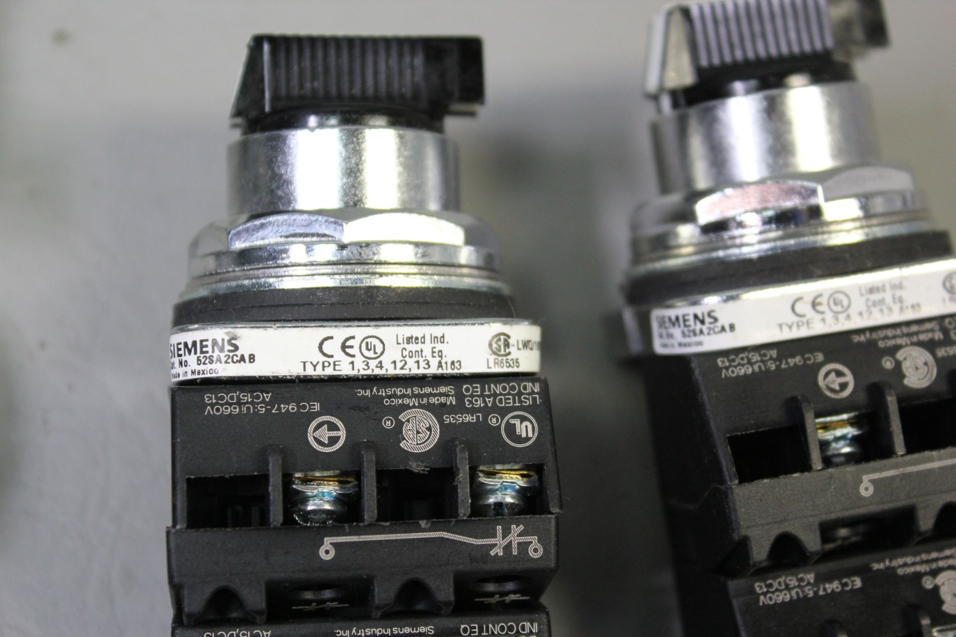 LOT OF SIEMENS SELECTOR SWITCHES - Image 3 of 5