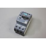 SIEMENS MOTOR PROTECTOR/BREAKER