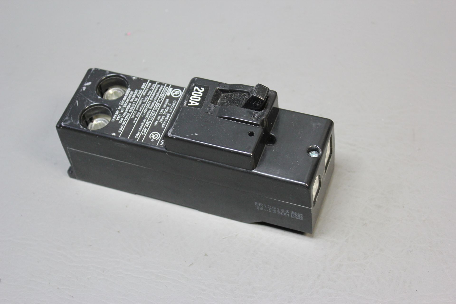 UNUSED SIEMENS 200A CIRCUIT BREAKER - Image 2 of 3