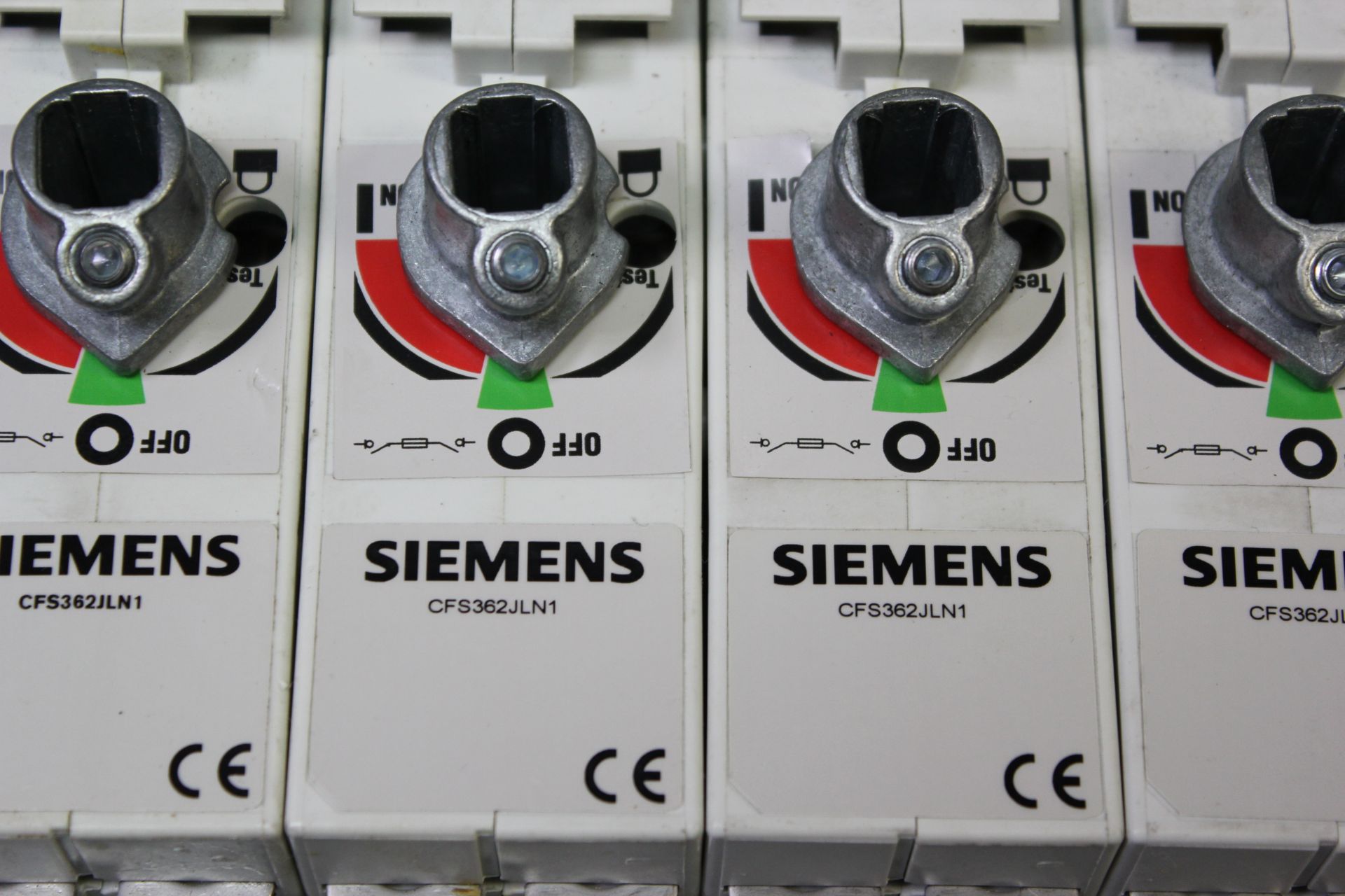 LOT OF 5 SIEMENS DISCONNECT SWITCHES - Image 2 of 3