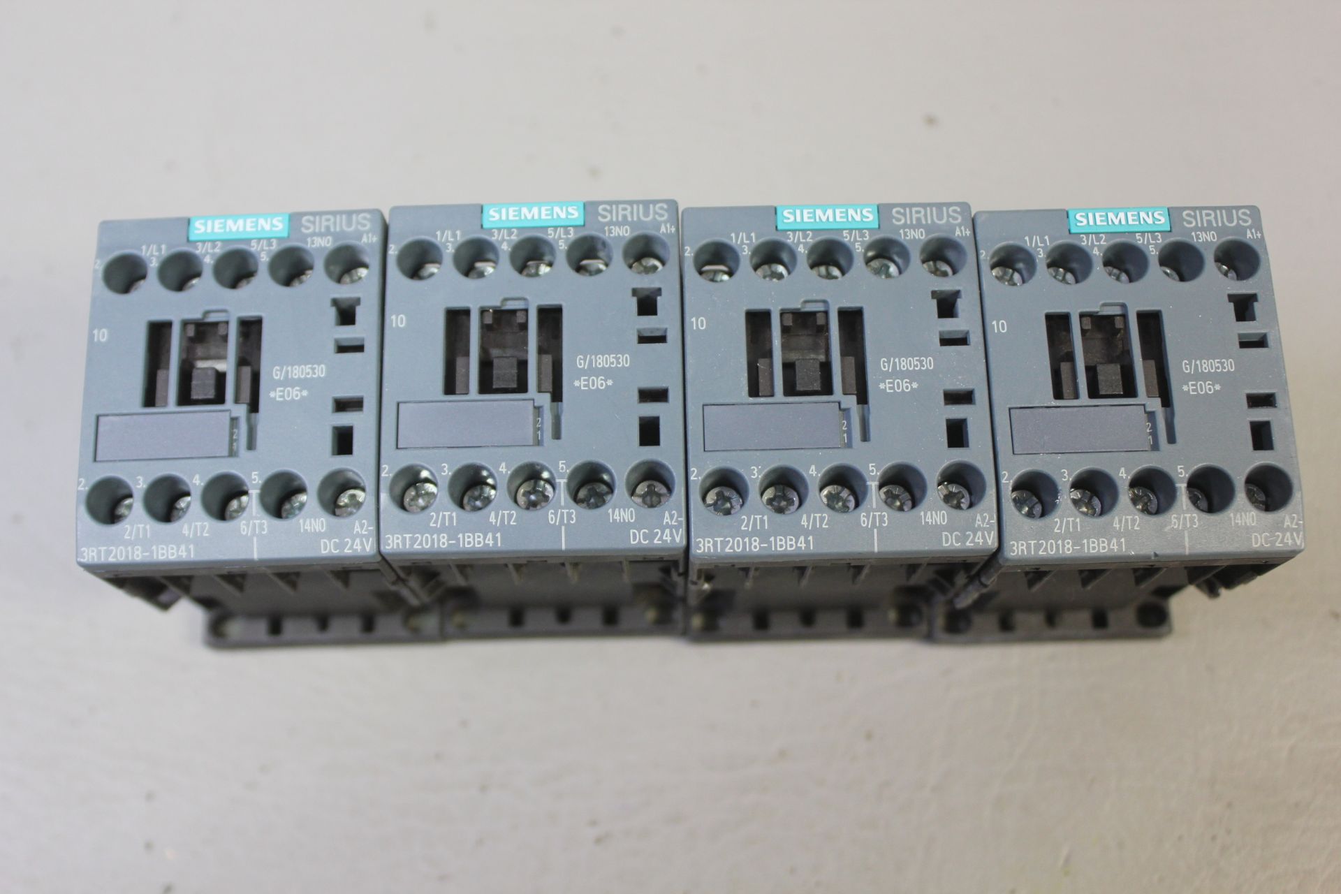 LOT OF 4 UNUSED SIEMENS CONTACTORS - Image 2 of 2