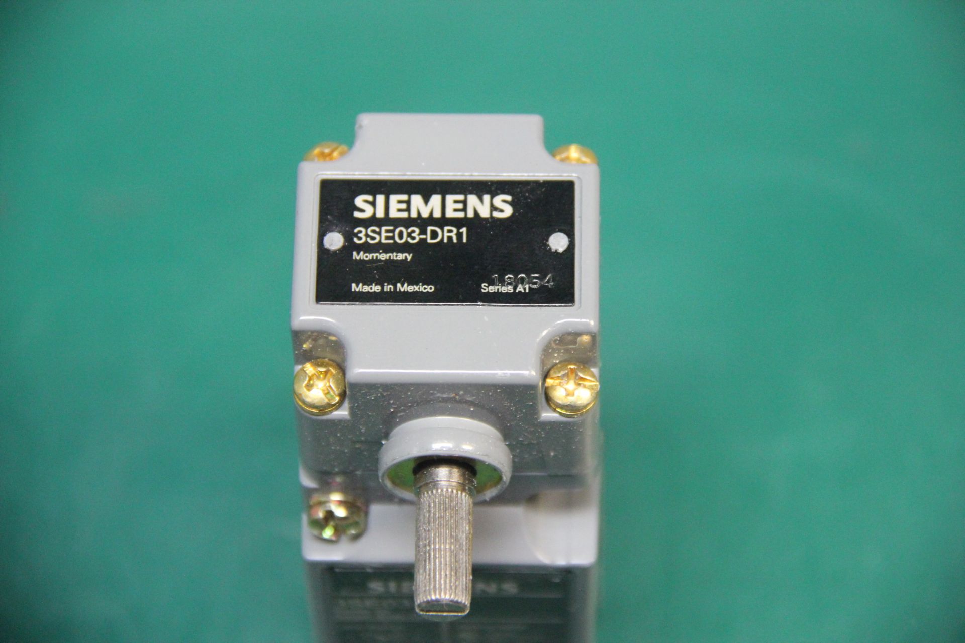 UNUSED SIEMENS LIMIT SWITCH - Image 3 of 4