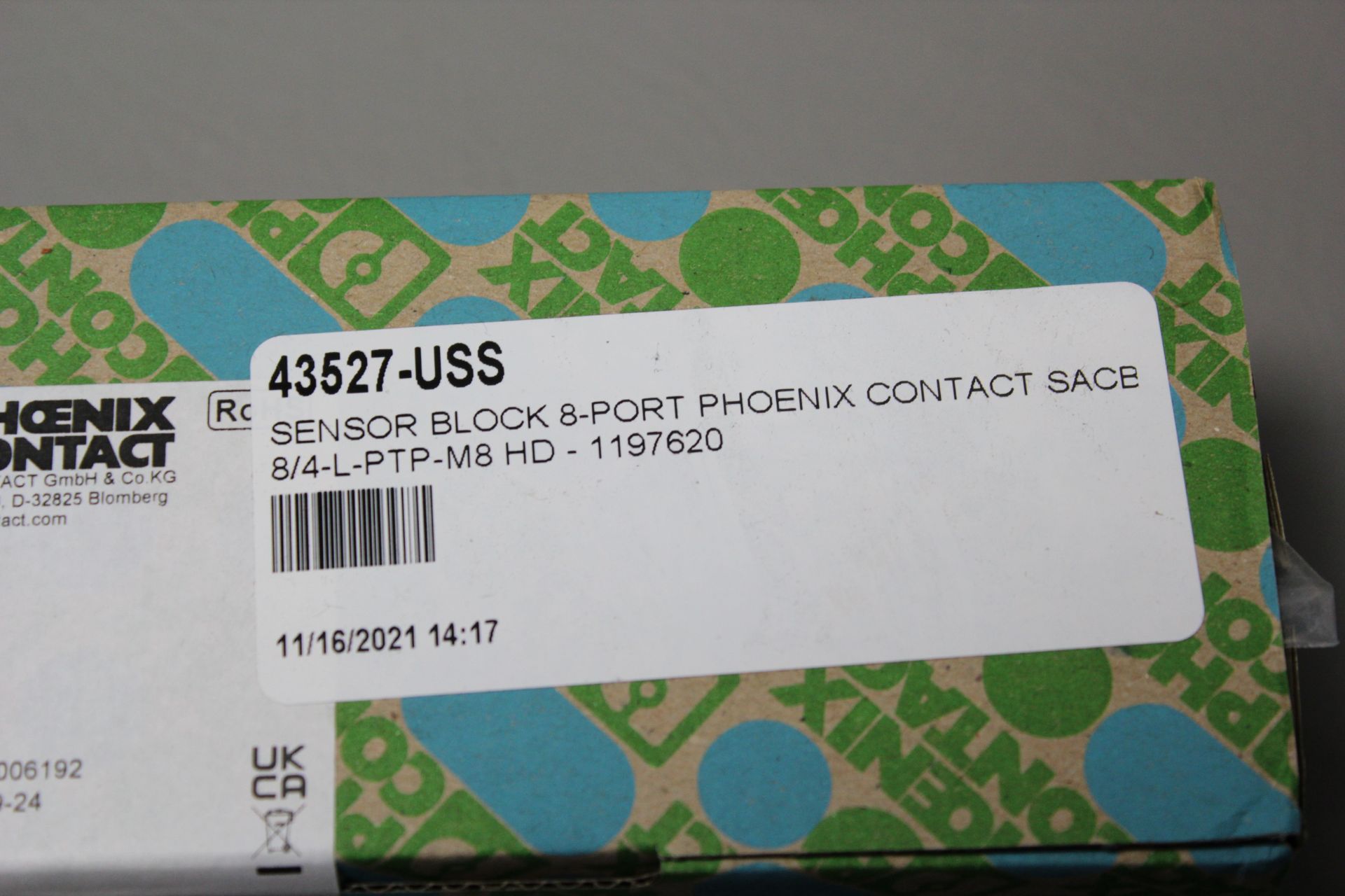 NEW PHOENIX CONTACT 8 PORT SENSOR BLOCK - Image 2 of 4