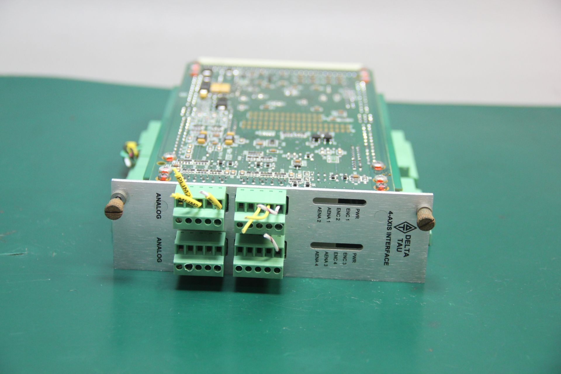 DELTA TAU 4 AXIS INTERFACE BOARD