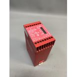 Allen Bradley Guardmaster Safety Relay