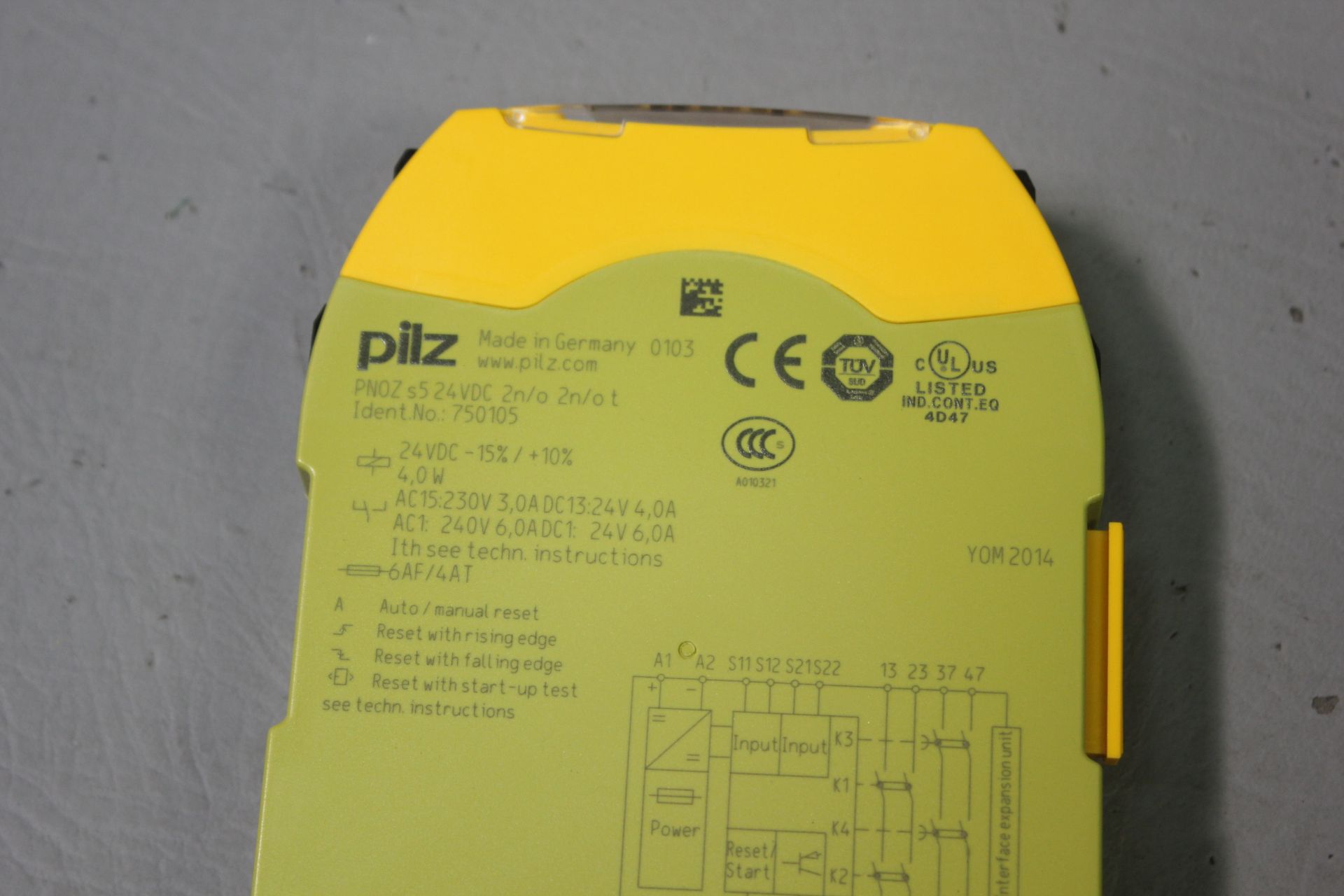 PILZ PNOZ TIME MONITORING SAFETY RELAY - Image 4 of 4