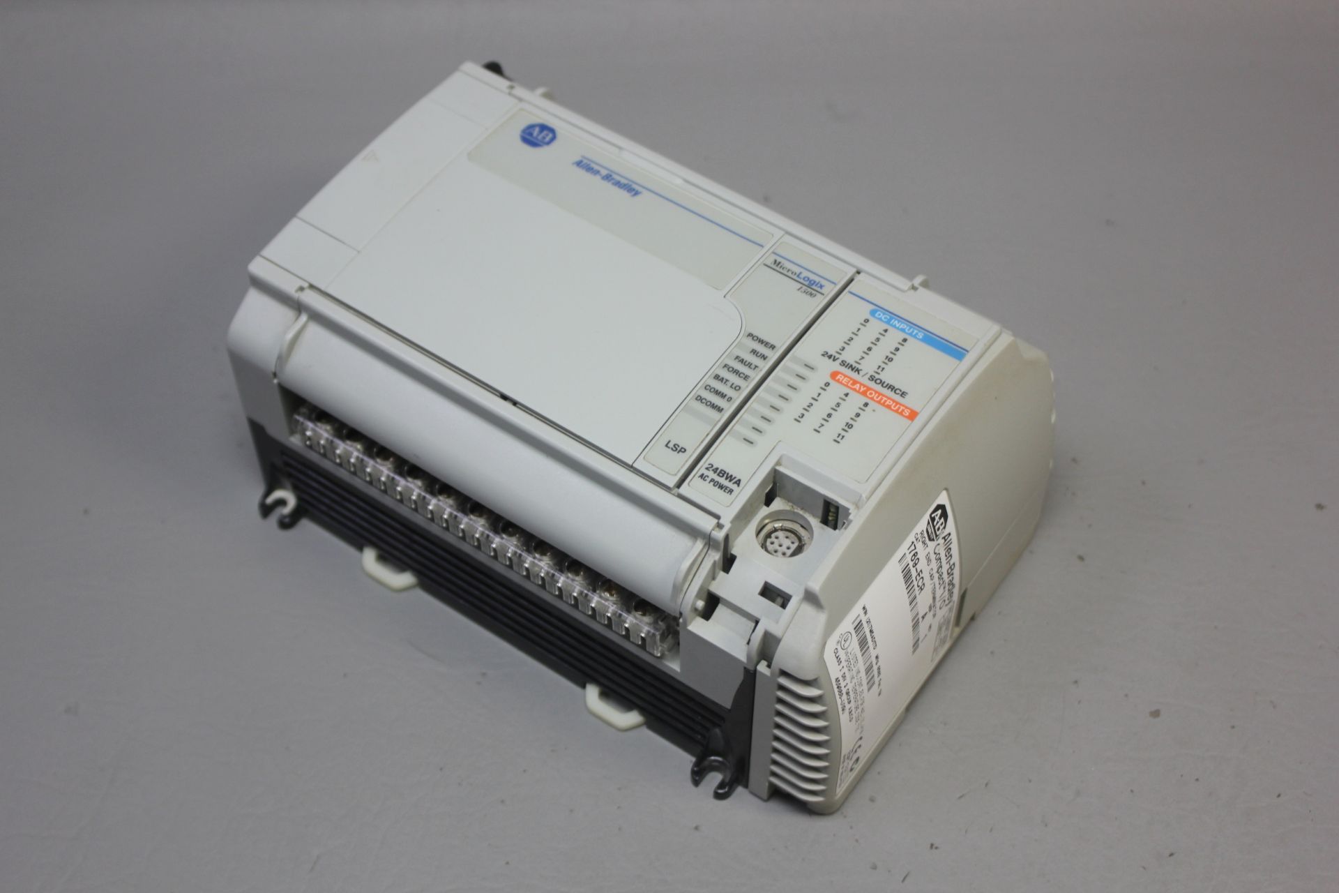 ALLEN BRADLEY MICROLOGIX 1500 CPU WITH BASE UNIT