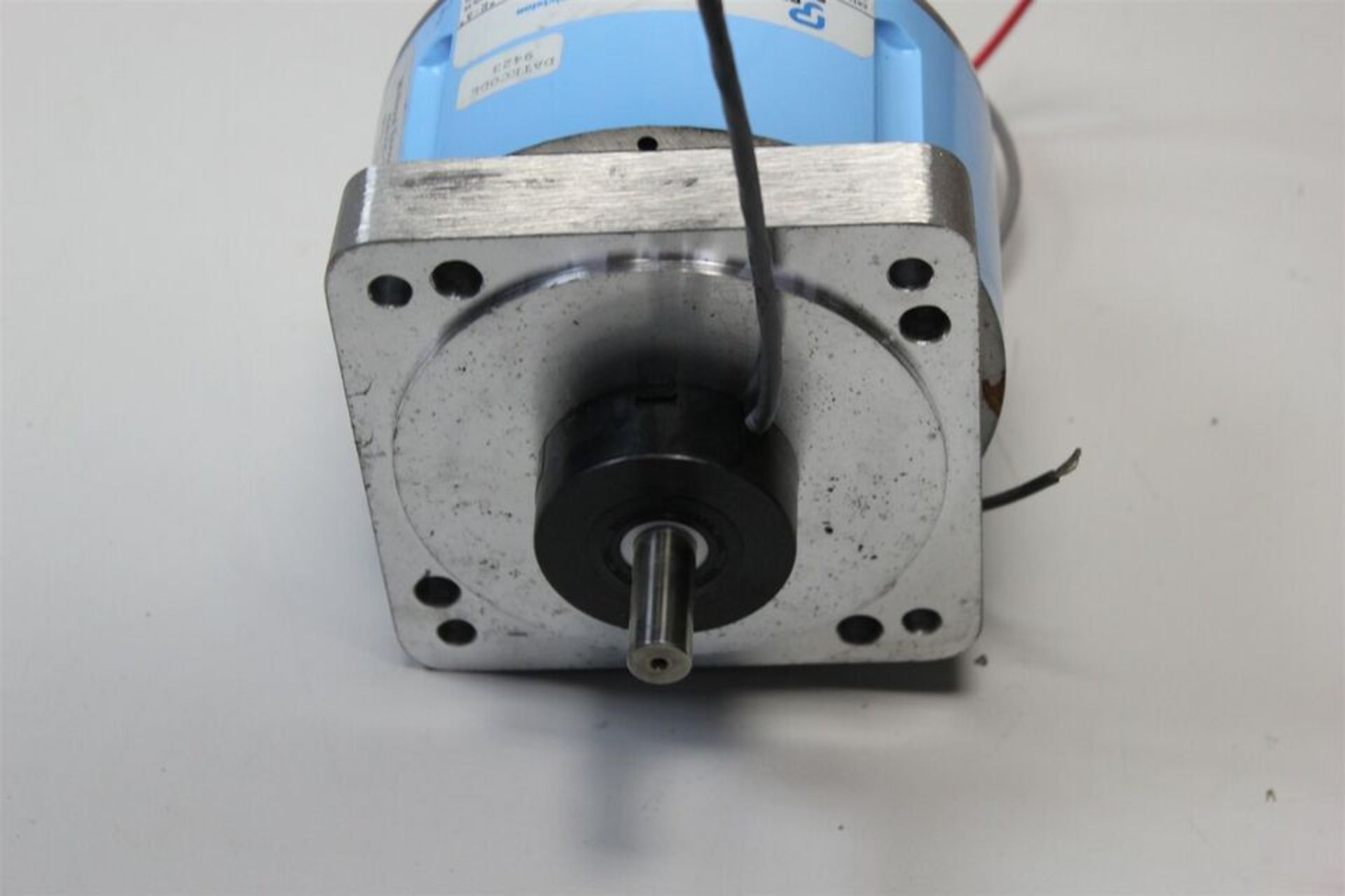 PACIFIC SCIENTIFIC SERVO MOTOR WITH TACHOMETER - Image 2 of 4