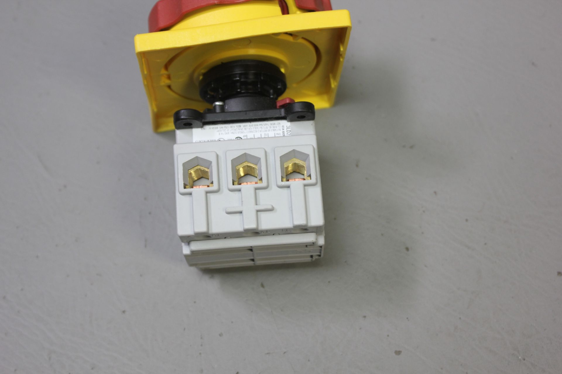 UNUSED SIEMENS EMERGENCY SWITCH DISCONNECTOR - Image 3 of 4