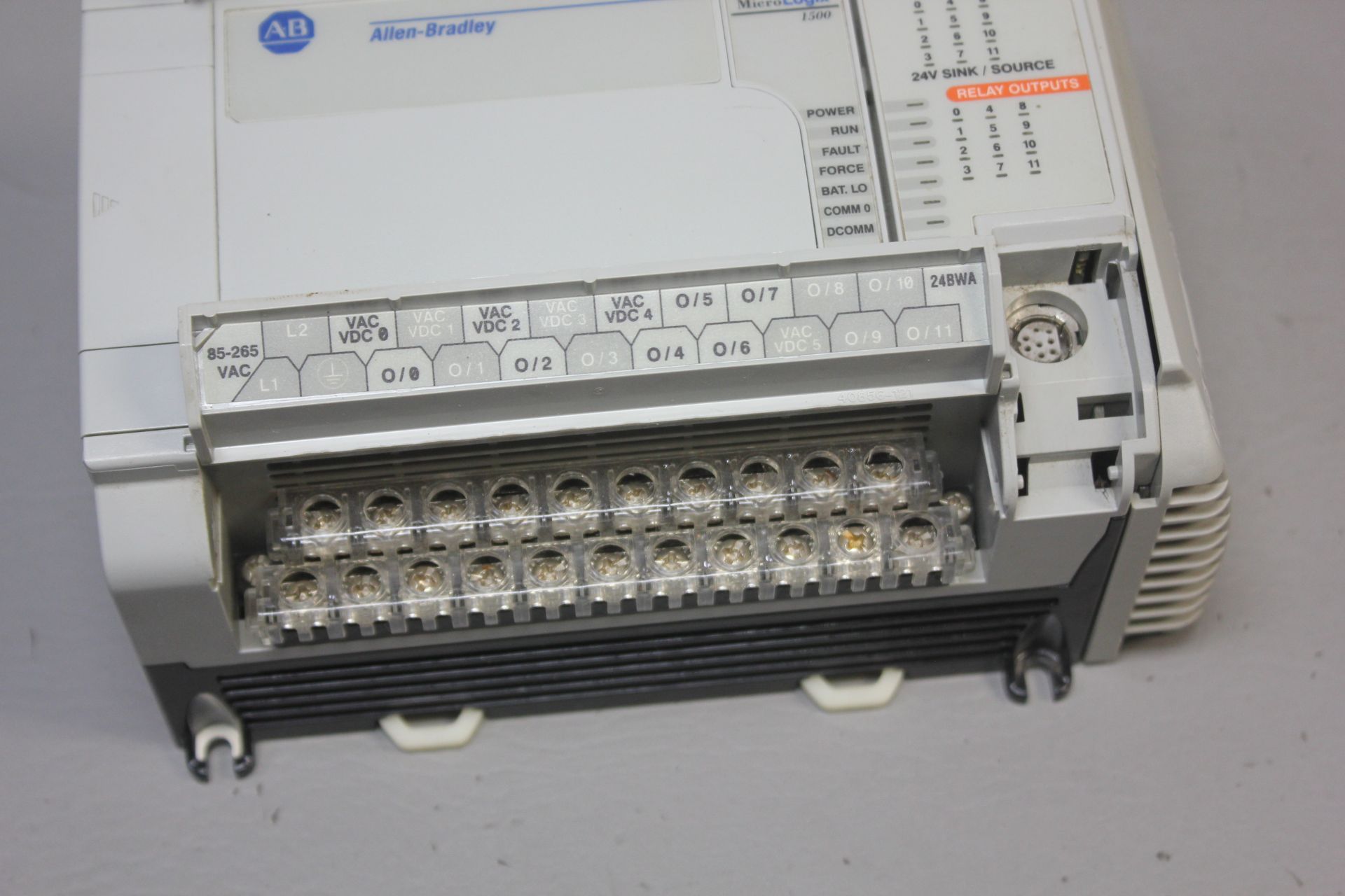 ALLEN BRADLEY MICROLOGIX 1500 CPU WITH BASE UNIT - Image 3 of 10