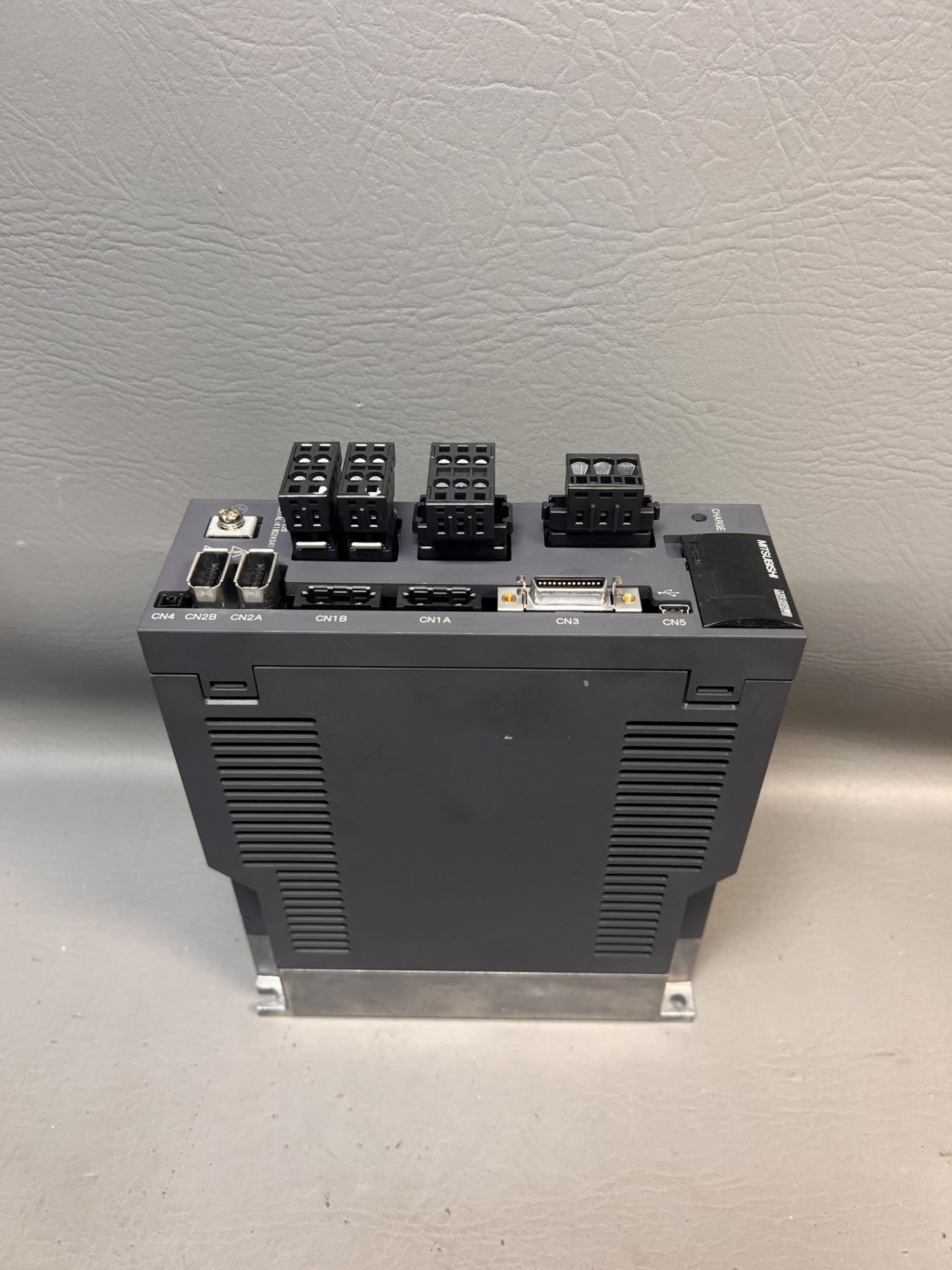 MITSUBISHI MELSERVO SERVO DRIVE - Bild 3 aus 4