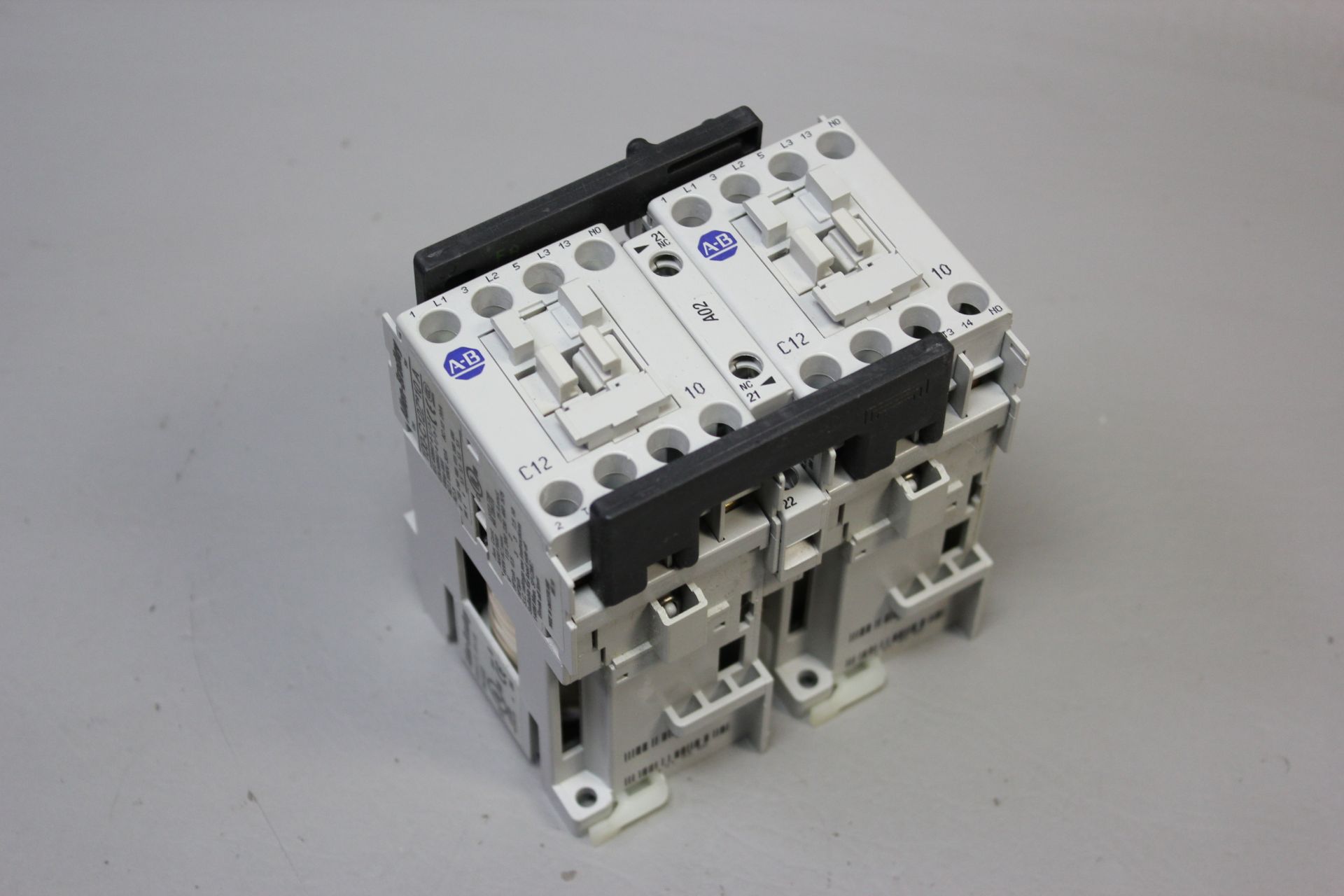 ALLEN BRADLEY REVERSING CONTACTOR