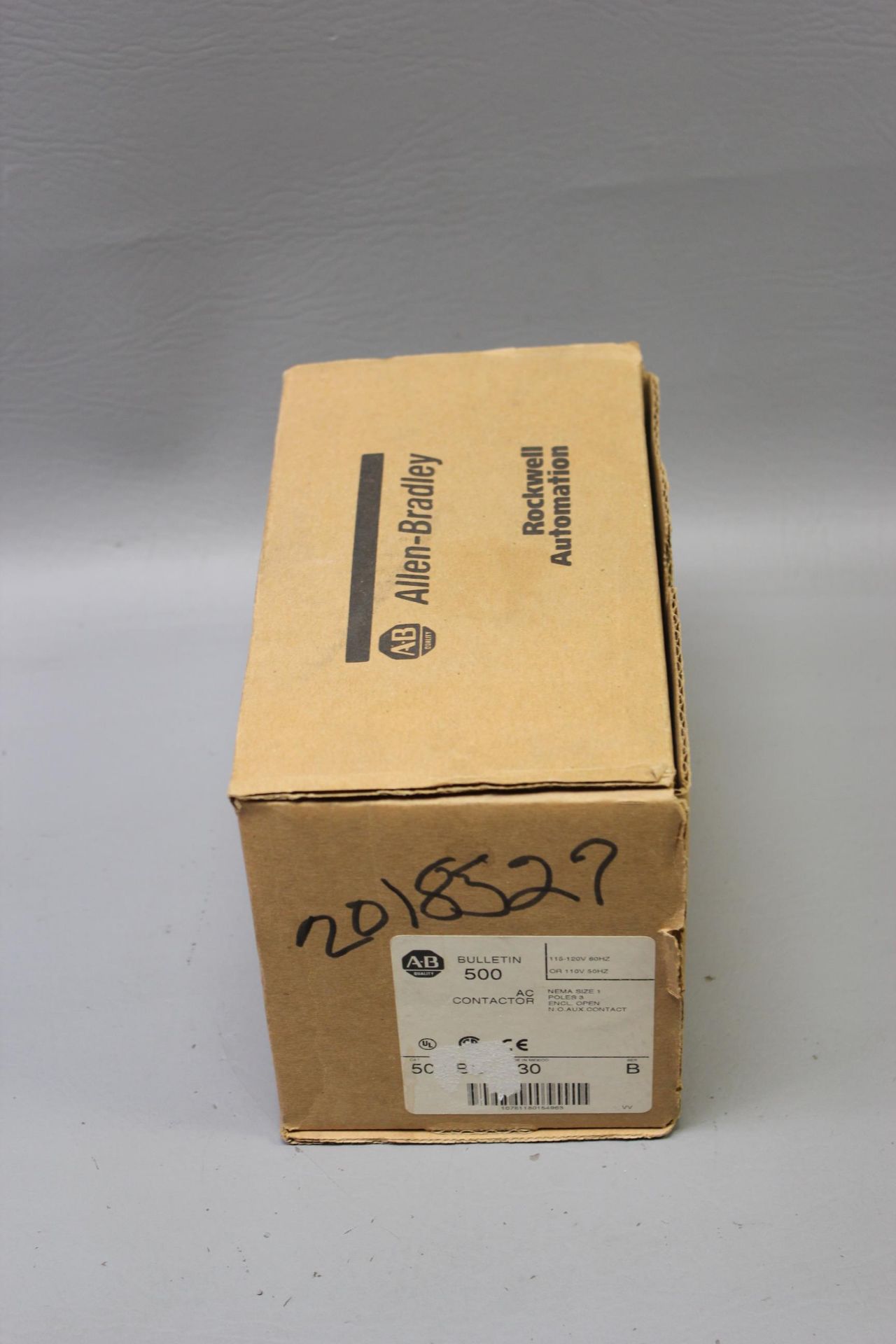 NEW ALLEN BRADLEY BULLETIN 500 AC CONTACTOR