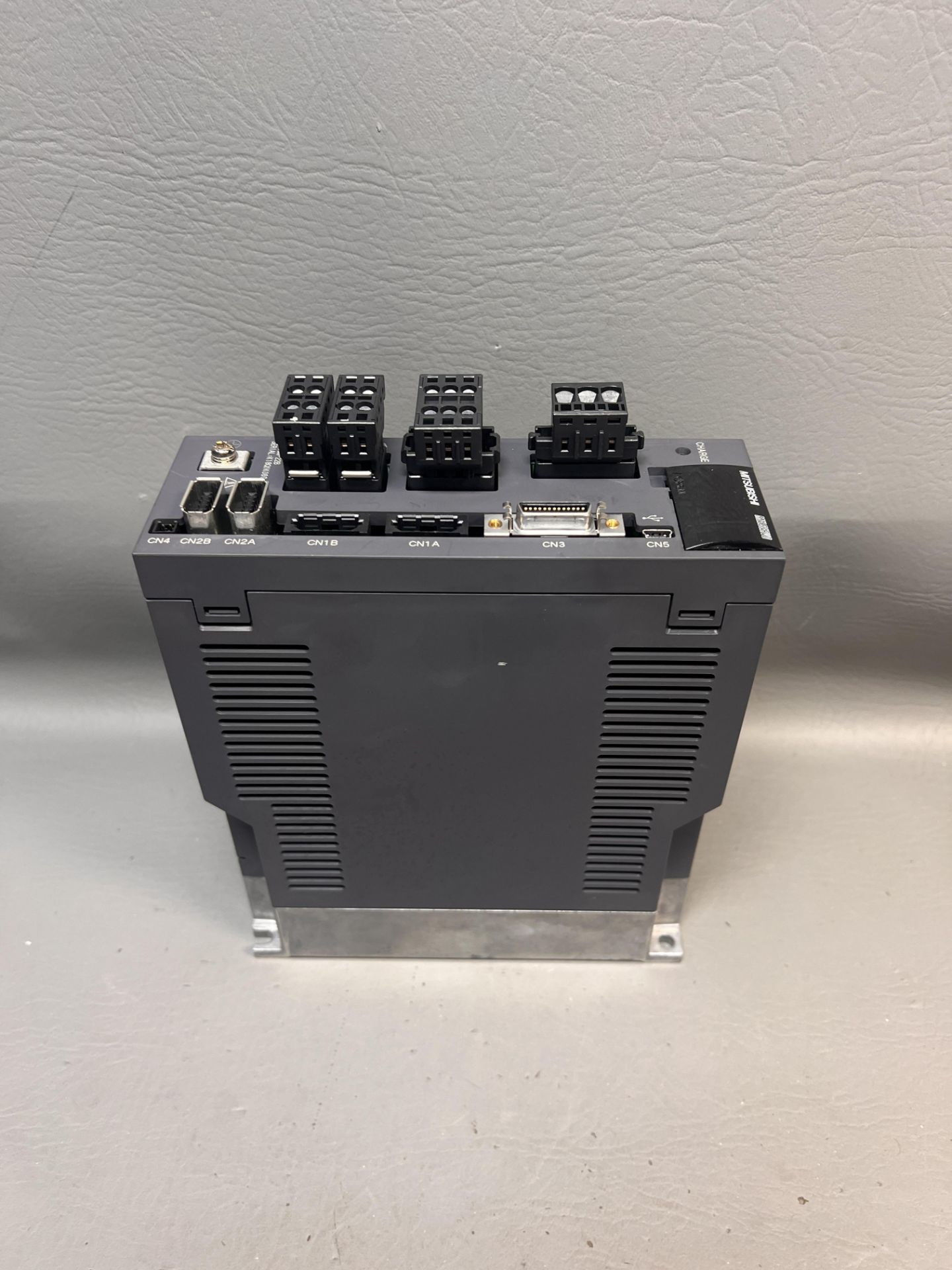 MITSUBISHI MELSERVO SERVO DRIVE - Bild 3 aus 4