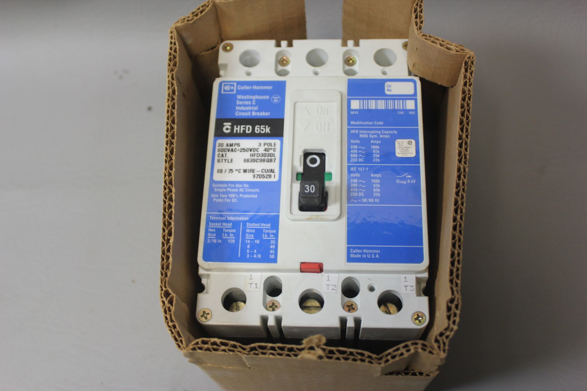 NEW CUTLER HAMMER 30A INDUSTRIAL CIRCUIT BREAKER - Image 2 of 3